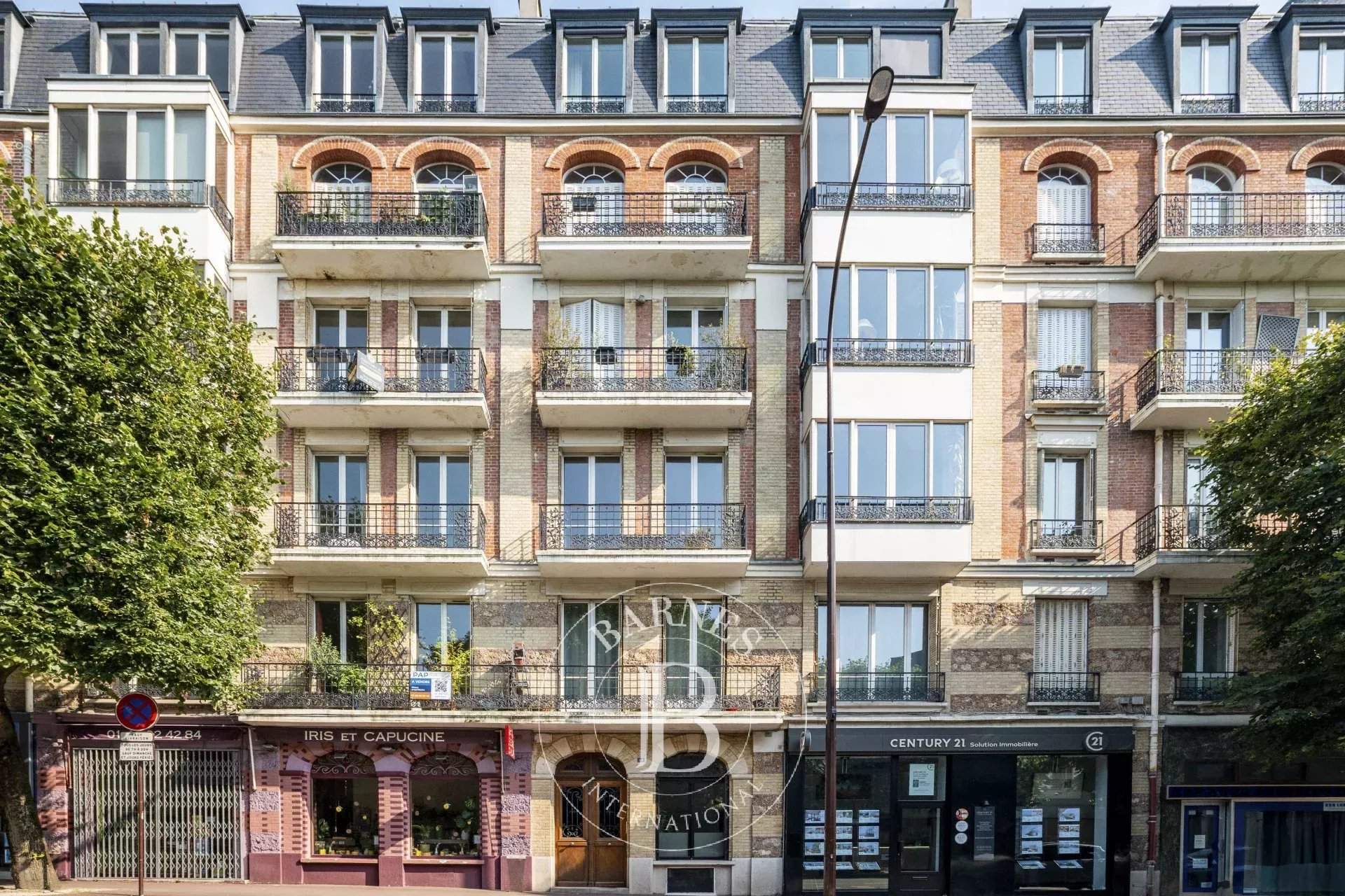 Saint-Cloud  - Appartement 5 Pièces 3 Chambres - picture 16