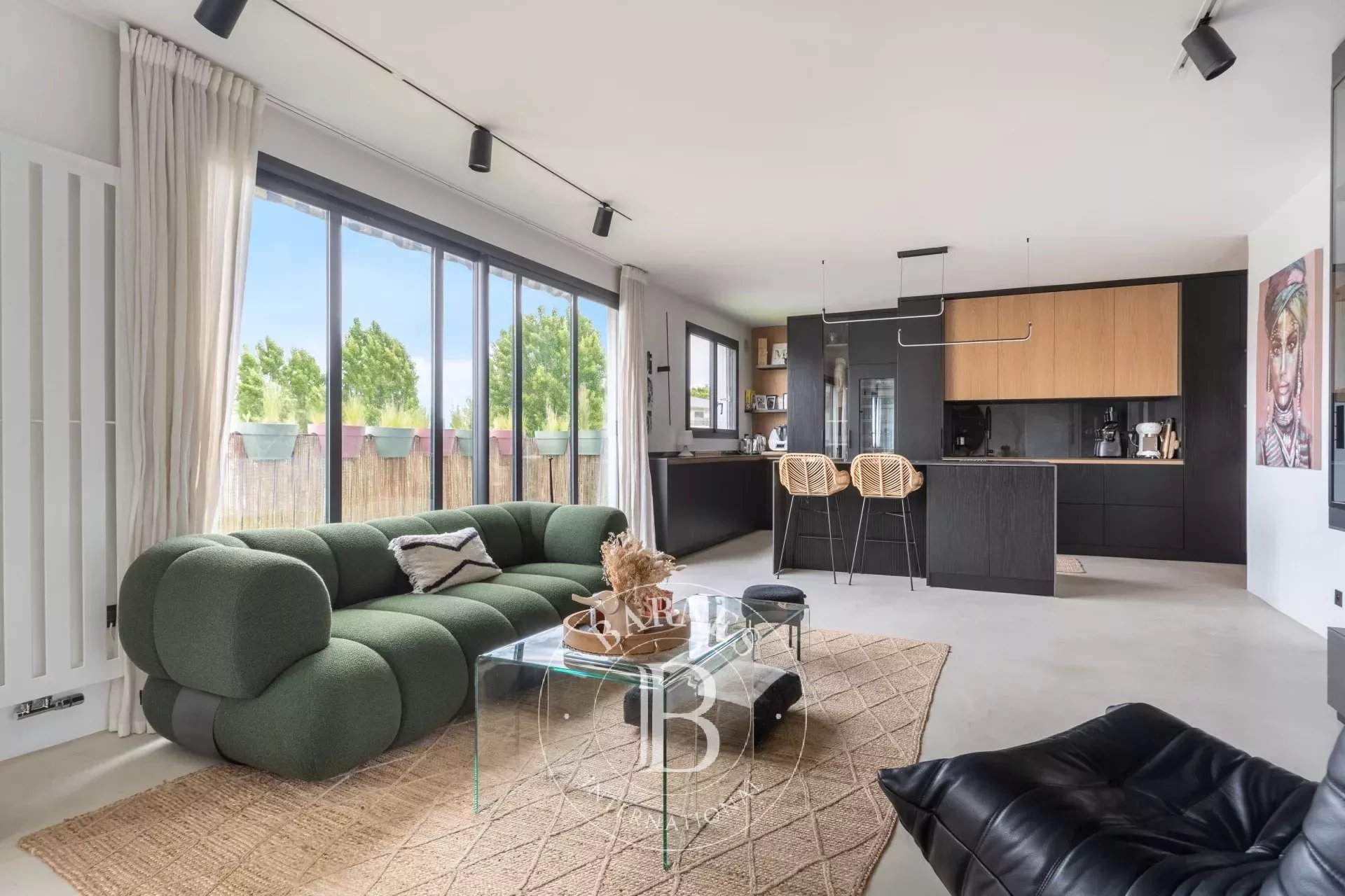 Vaucresson  - Apartment 2 Bedrooms - picture 1