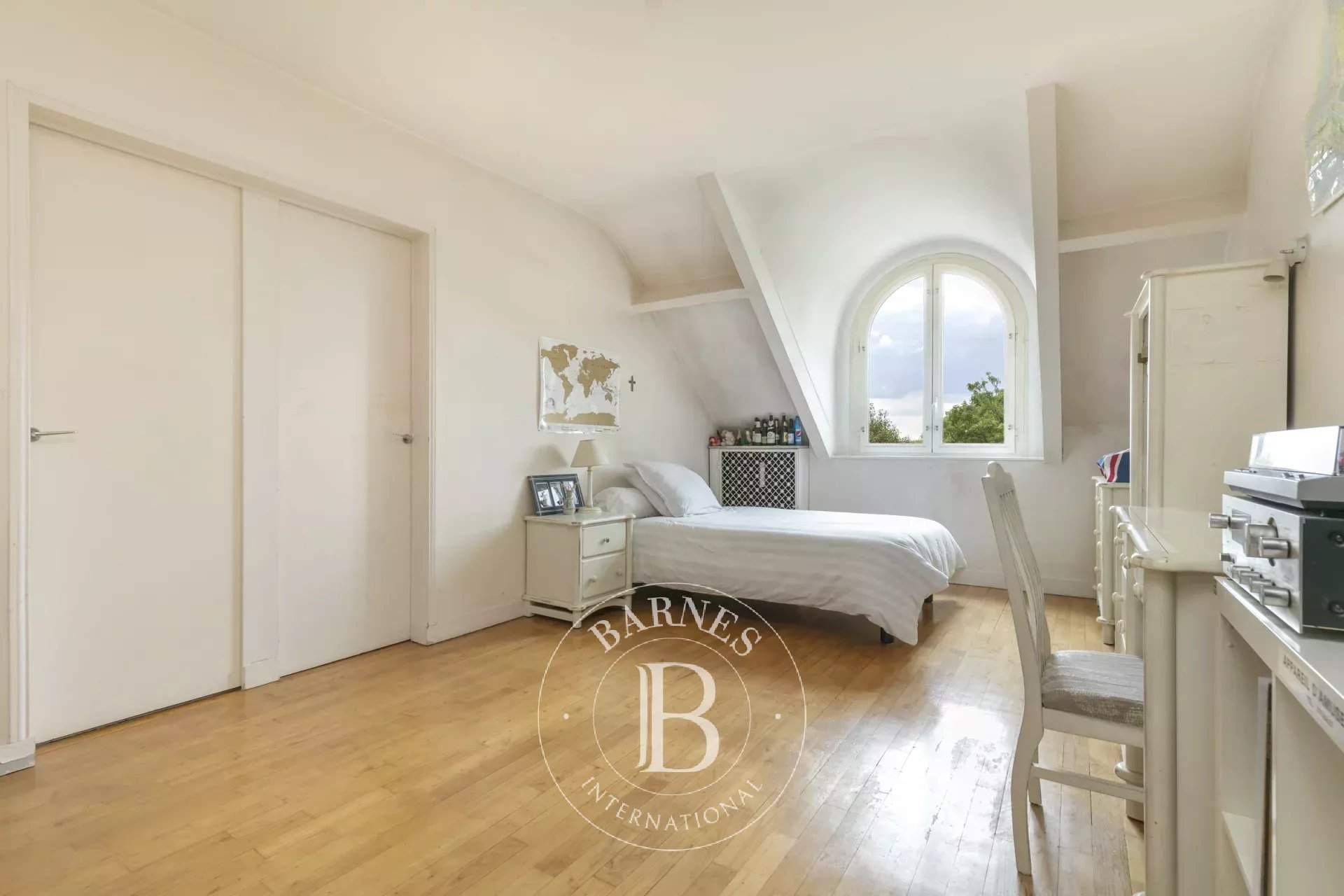 Saint-Cloud  - House 6 Bedrooms - picture 10