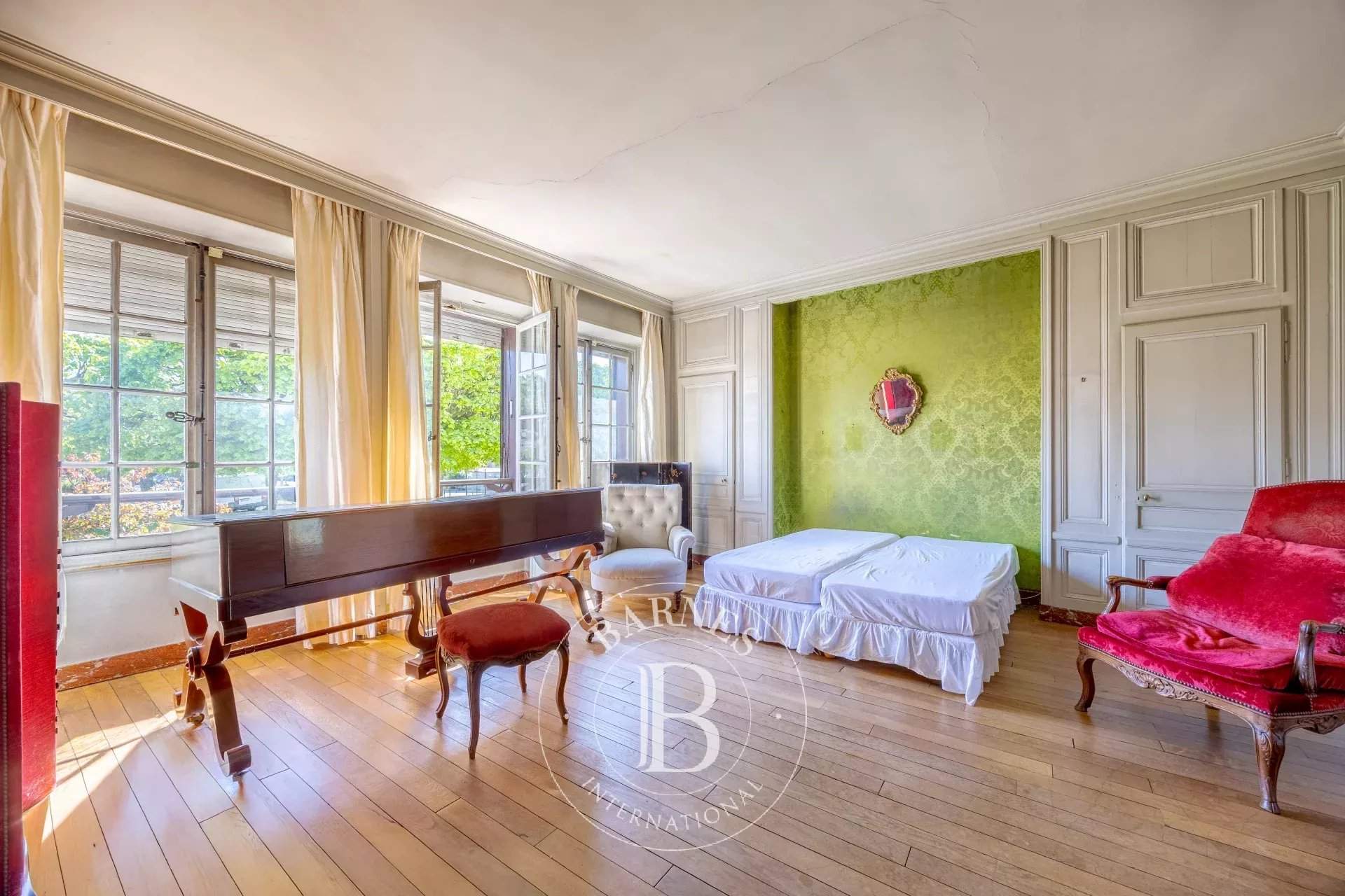 Marnes-la-Coquette  - Maison de village 10 Pi&egrave;ces 6 Chambres - picture 7