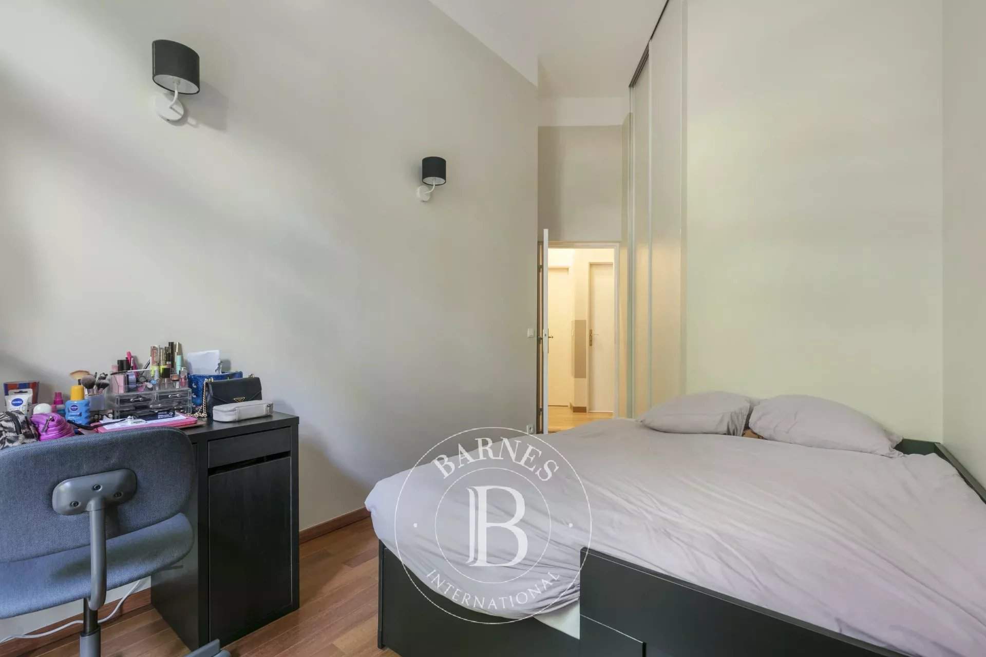 Issy-les-Moulineaux  - Appartement 4 Pi&egrave;ces 3 Chambres - picture 8