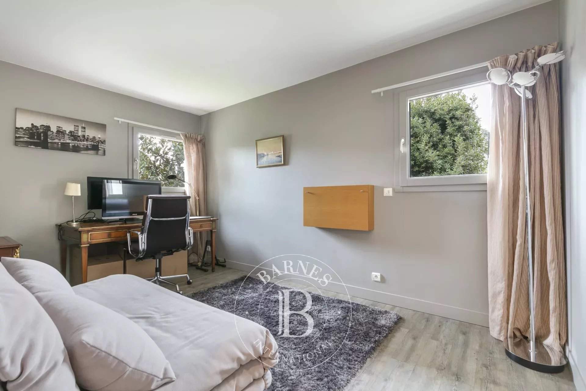 Saint-Cloud  - House 5 Bedrooms - picture 12