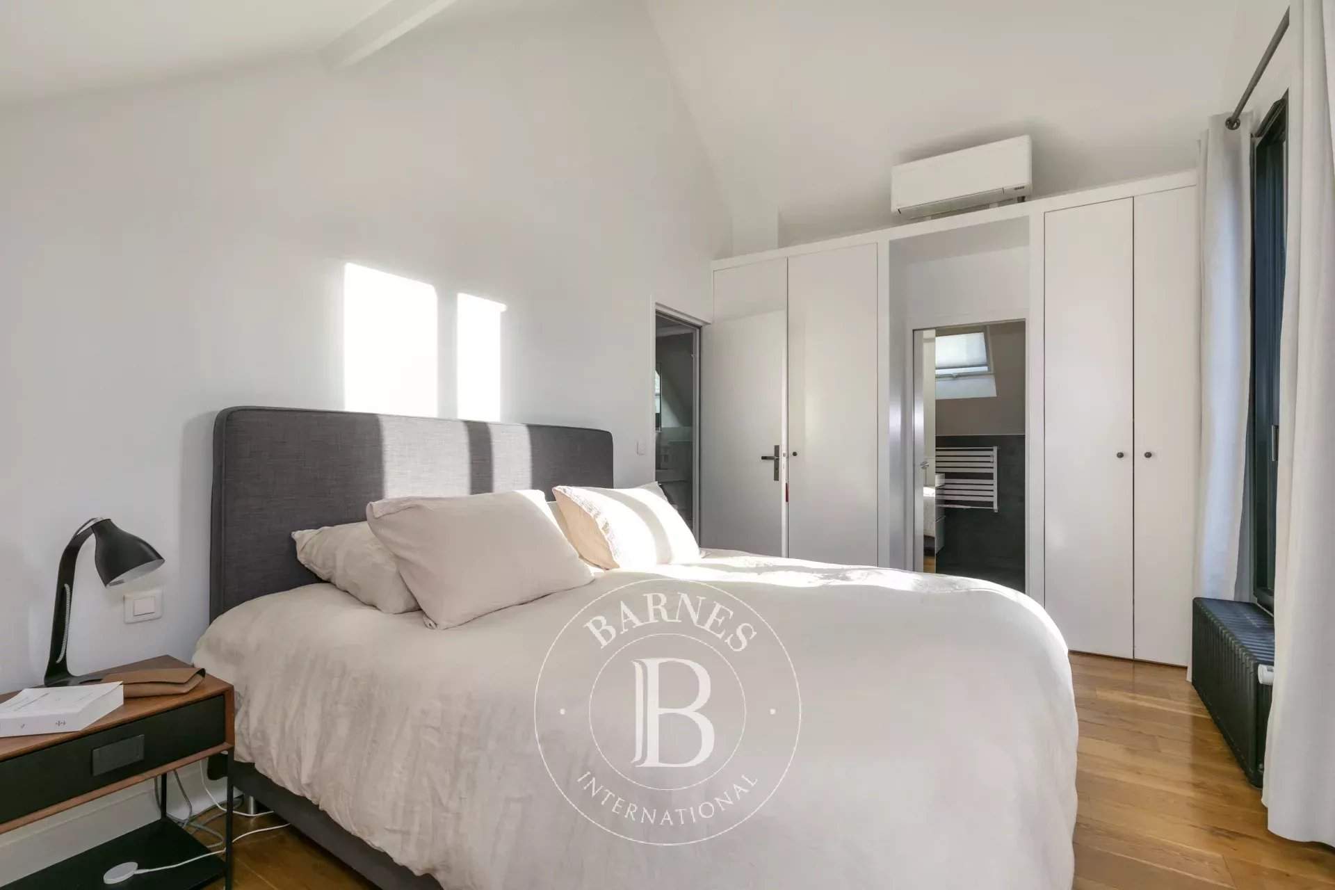 Vanves  - Maison 5 Pi&egrave;ces 3 Chambres - picture 9