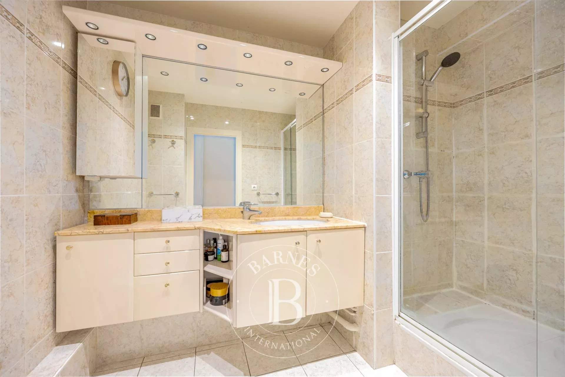 Saint-Cloud  - Appartement 5 Pi&egrave;ces 4 Chambres - picture 13