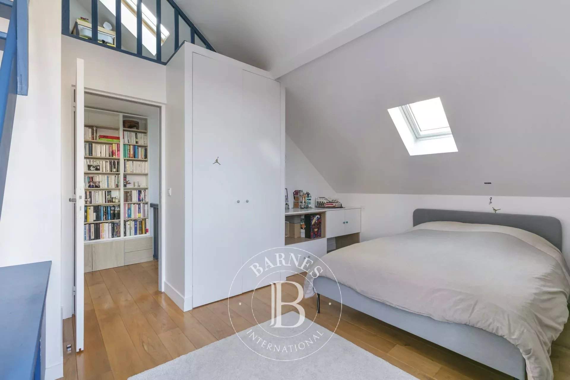 Vanves  - Maison 5 Pi&egrave;ces 3 Chambres - picture 12