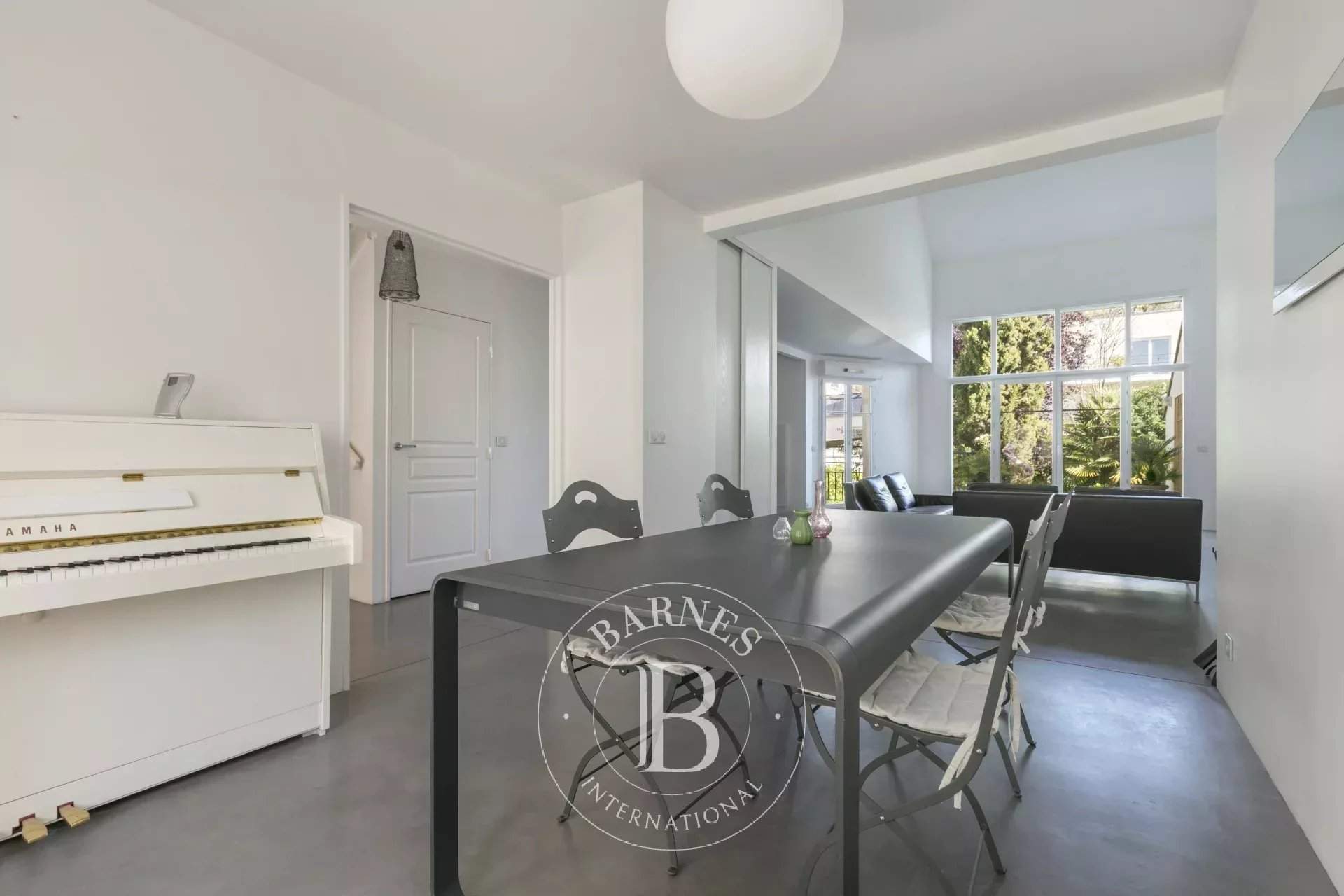 Issy-les-Moulineaux  - Maison 7 Pi&egrave;ces 5 Chambres - picture 9