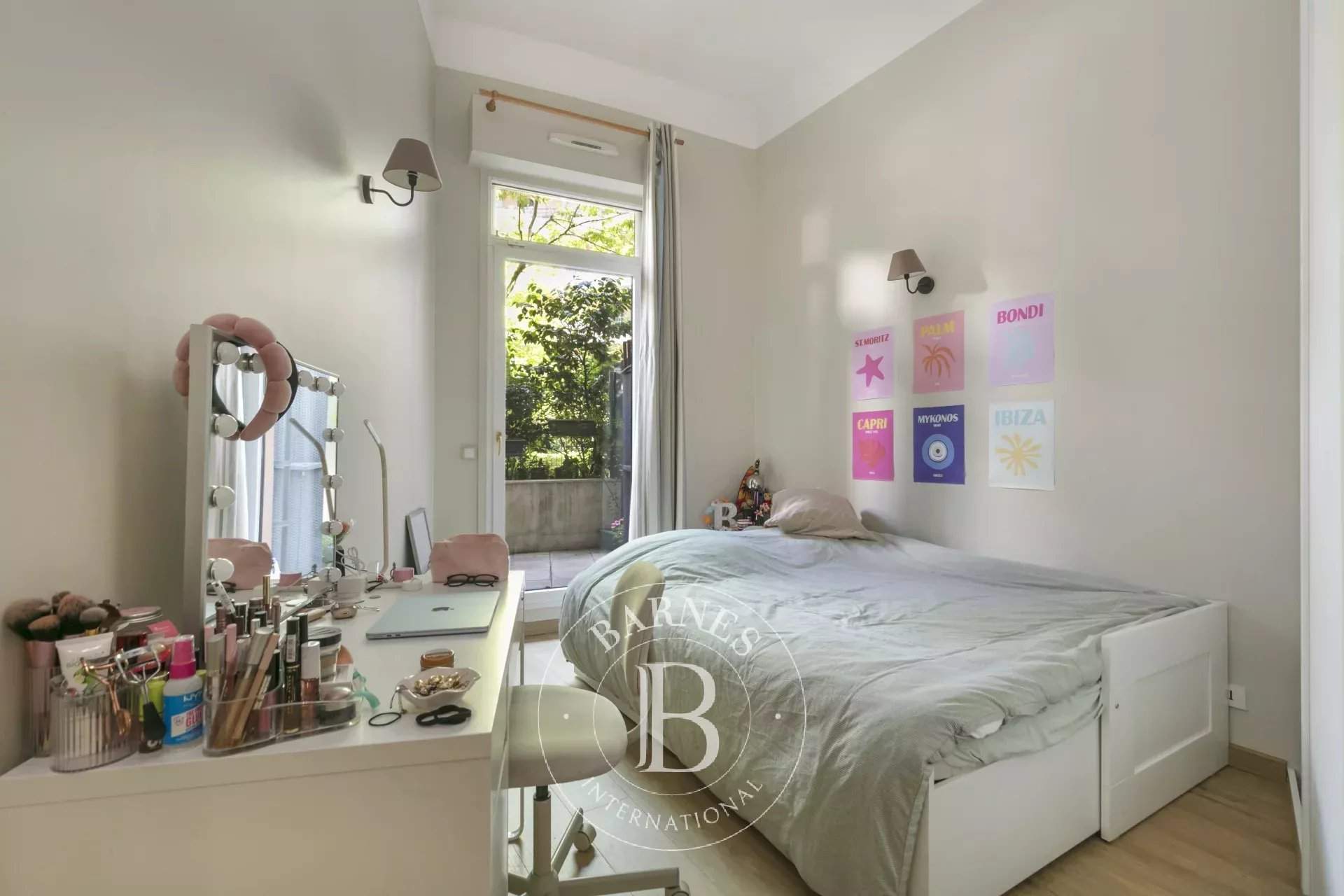 Issy-les-Moulineaux  - Appartement 4 Pi&egrave;ces 3 Chambres - picture 9