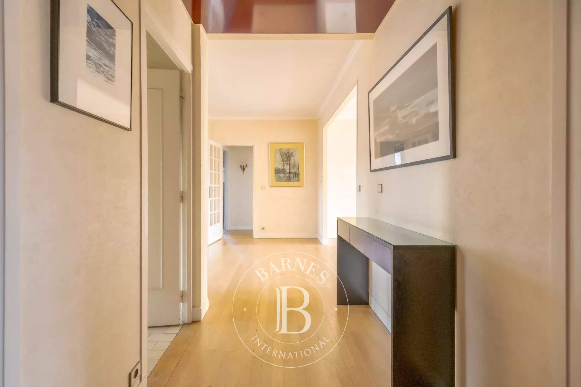 Saint-Cloud  - Piso 5 Cuartos 3 Habitaciones - picture 5