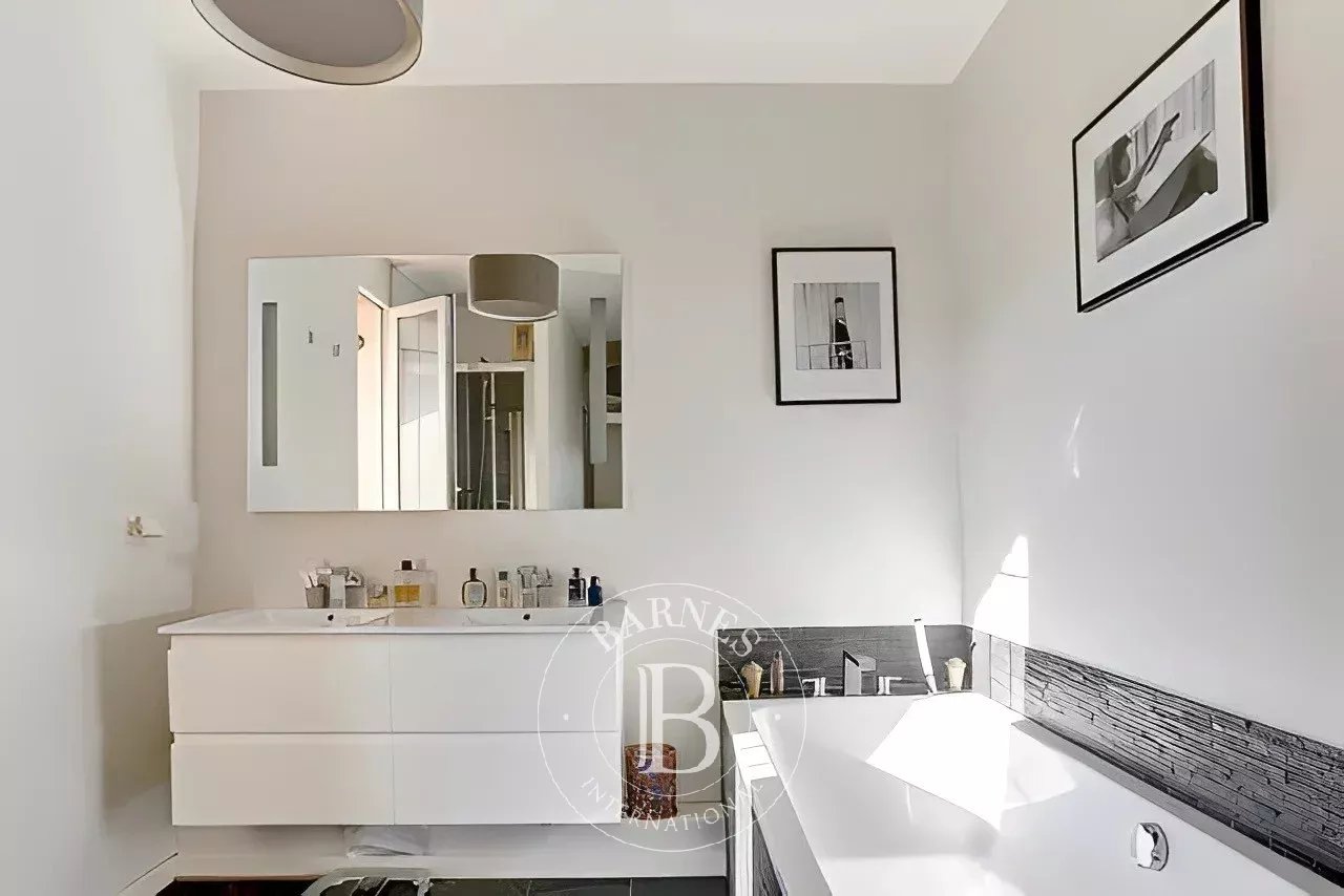 Vaucresson  - Maison 8 Pièces 6 Chambres - picture 13