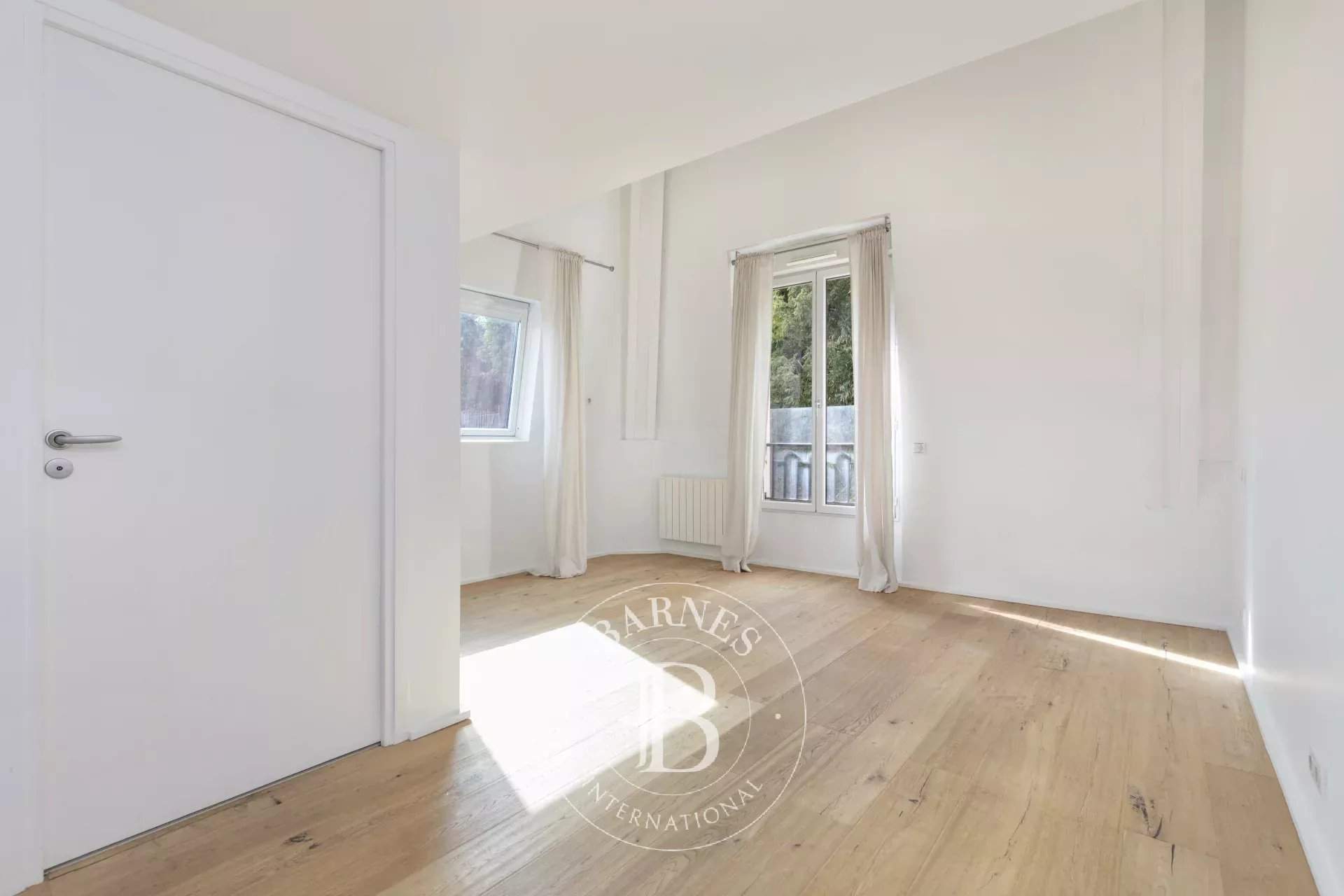 Saint-Cloud  - Appartement 5 Pièces 4 Chambres - picture 10