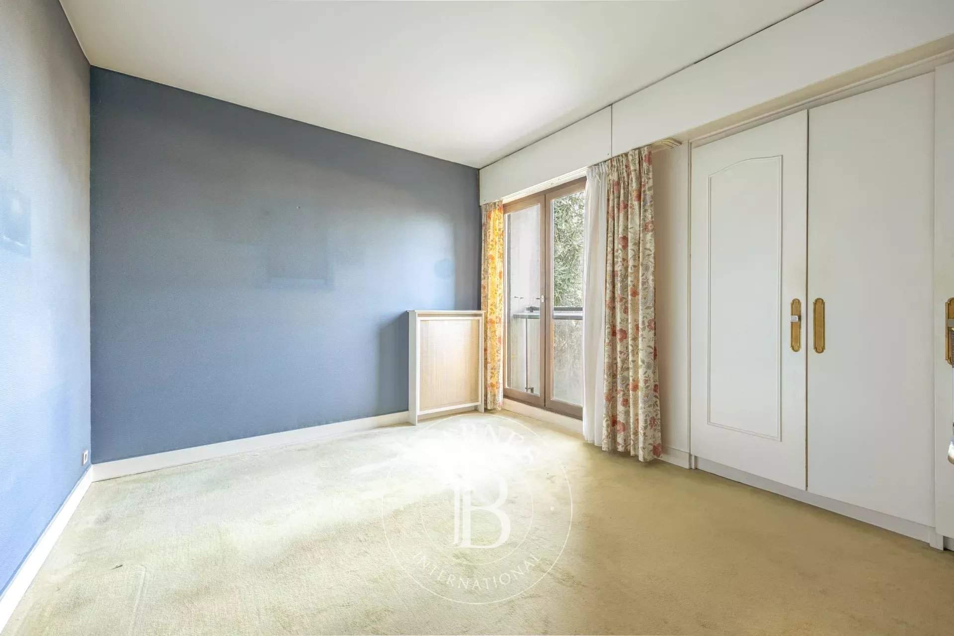 Saint-Cloud  - Piso 5 Cuartos 3 Habitaciones - picture 10