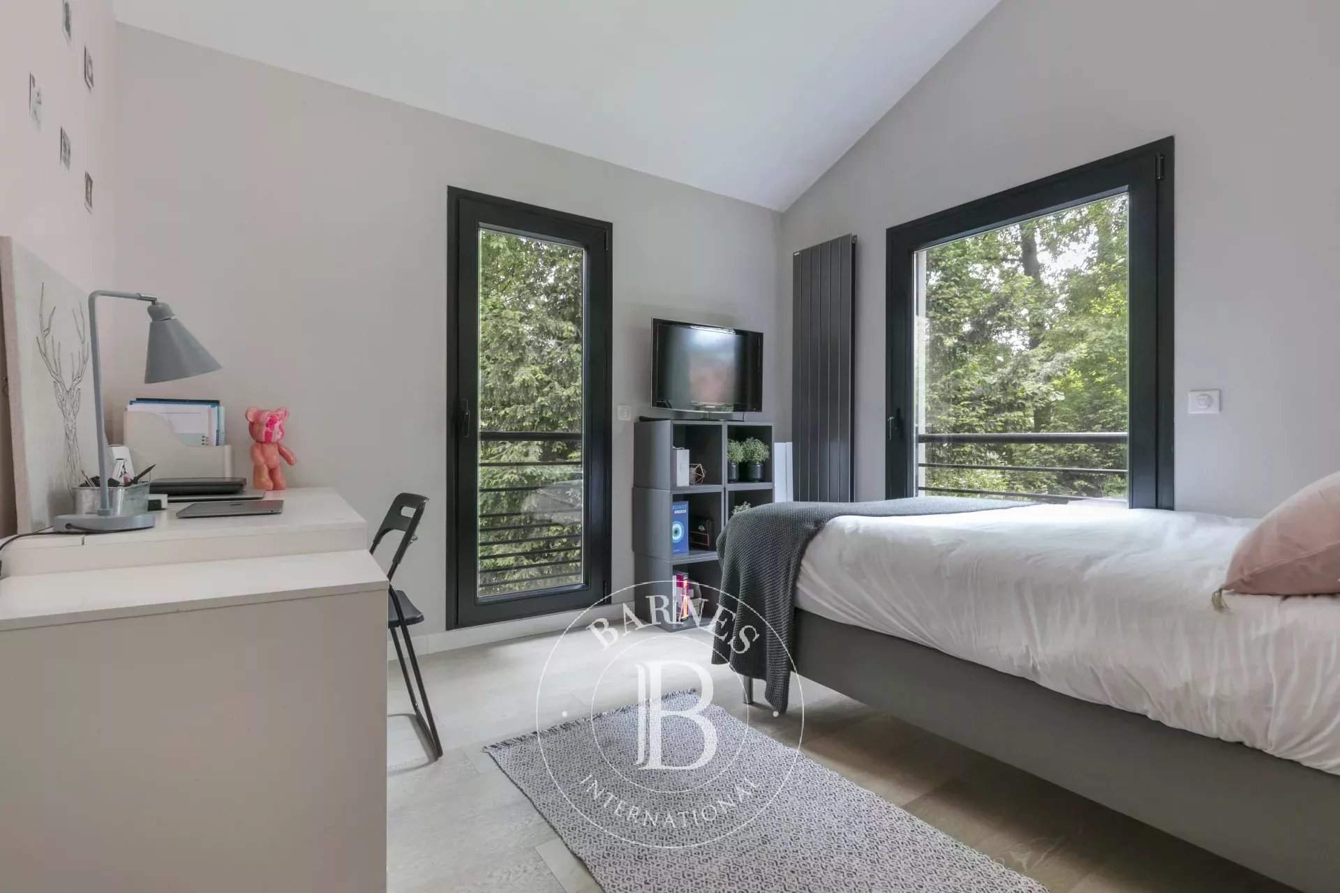 Vaucresson  - House 4 Bedrooms - picture 15
