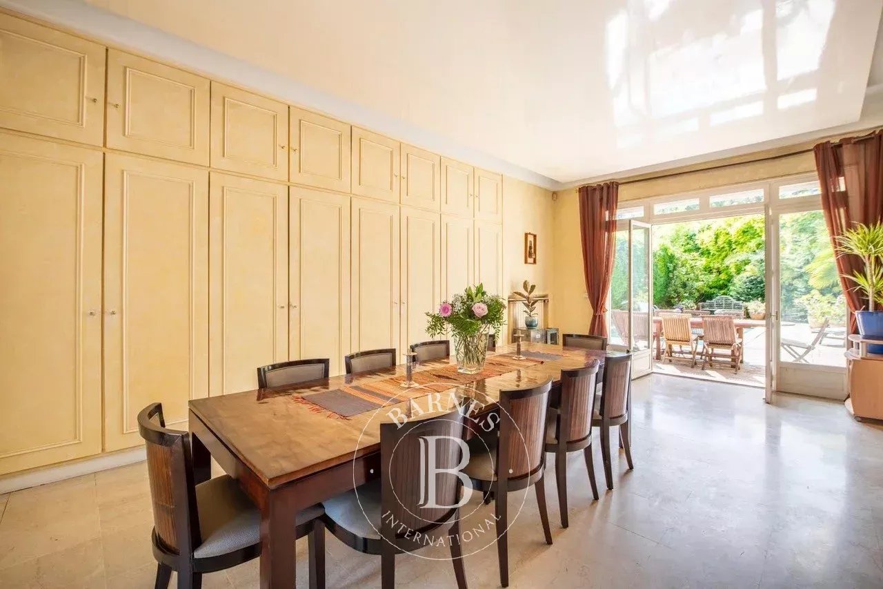 Saint-Cloud  - Casa 9 Cuartos 5 Habitaciones - picture 8