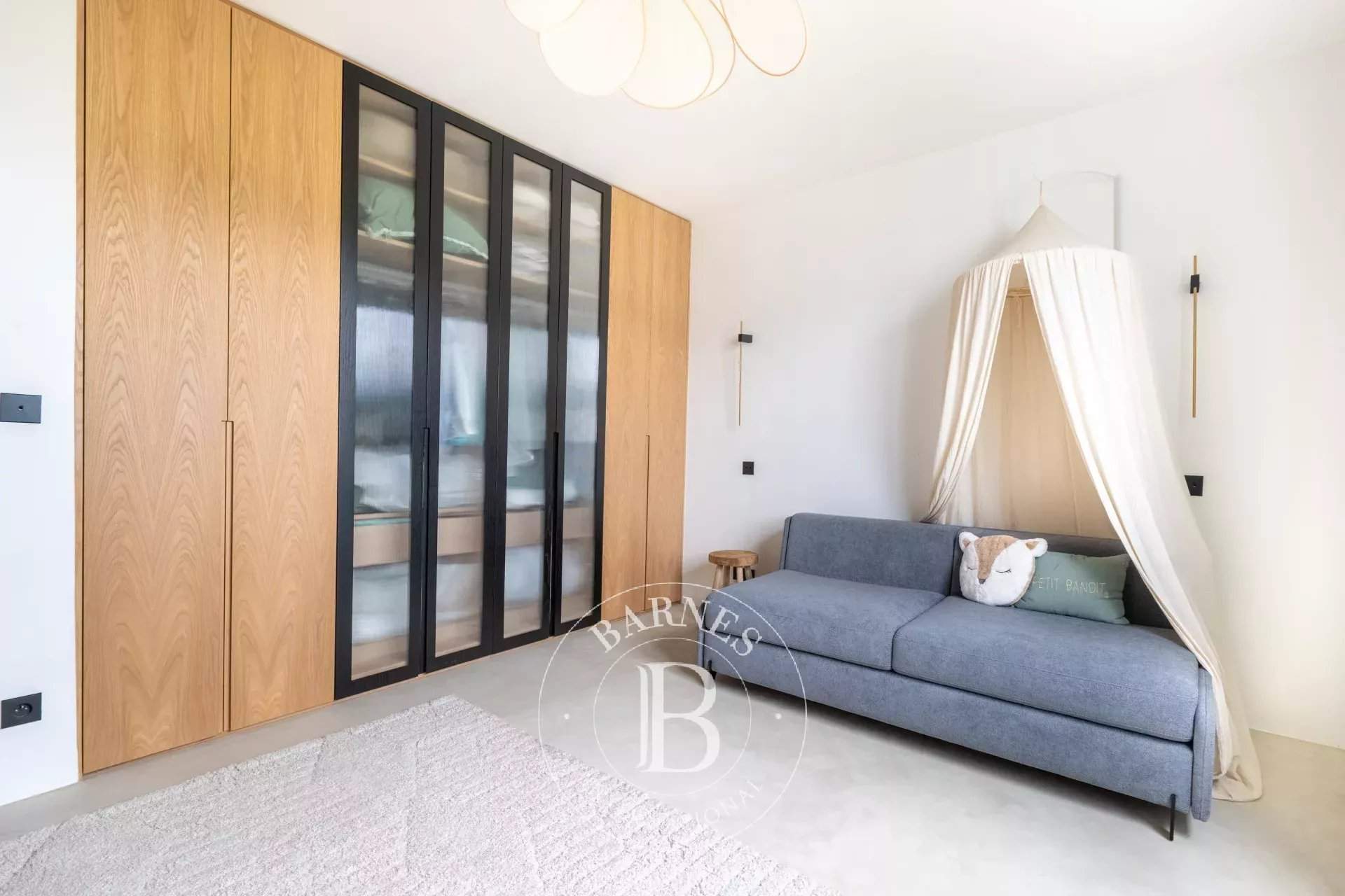 Vaucresson  - Apartment 2 Bedrooms - picture 9