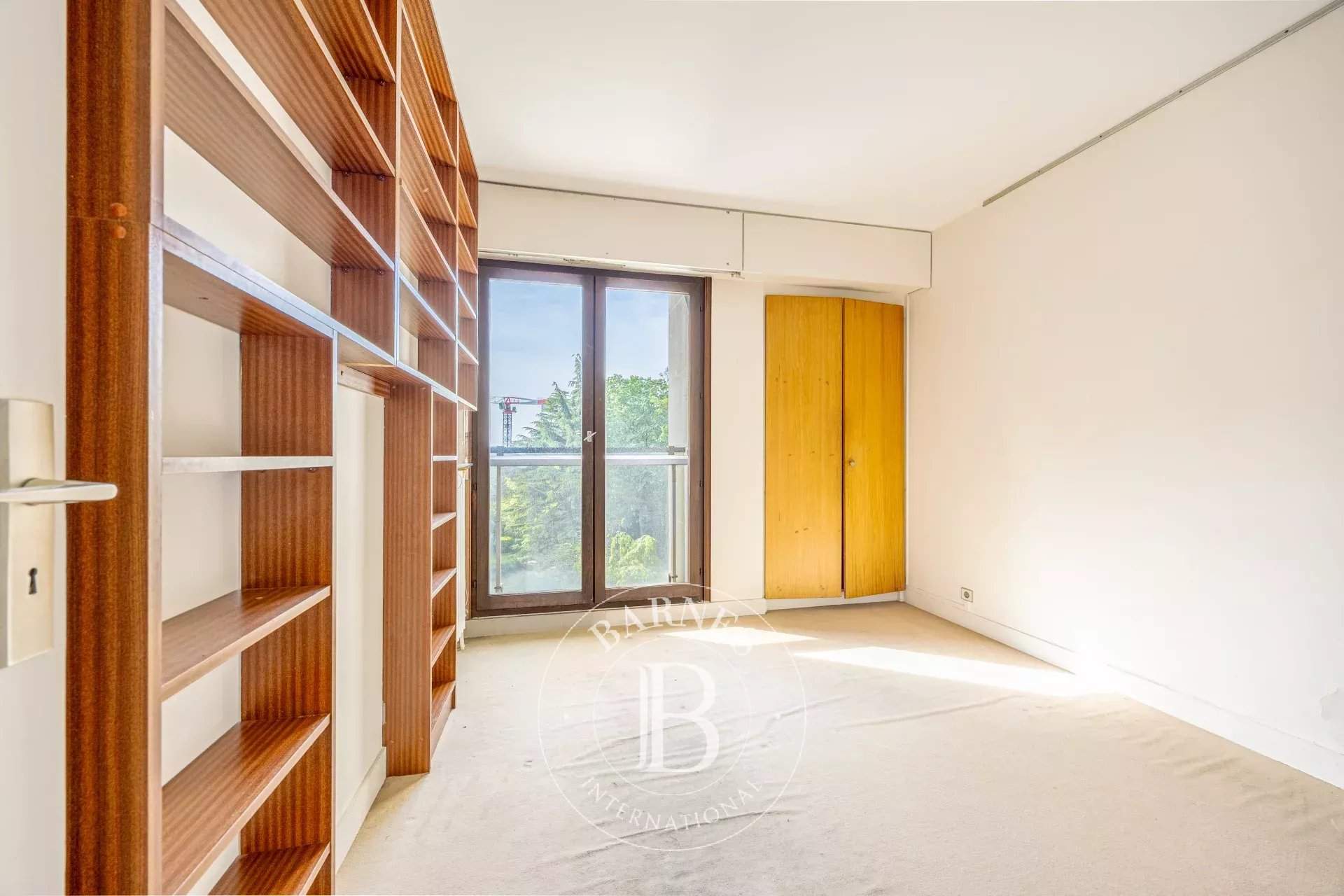 Saint-Cloud  - Appartement 5 Pi&egrave;ces 3 Chambres - picture 12