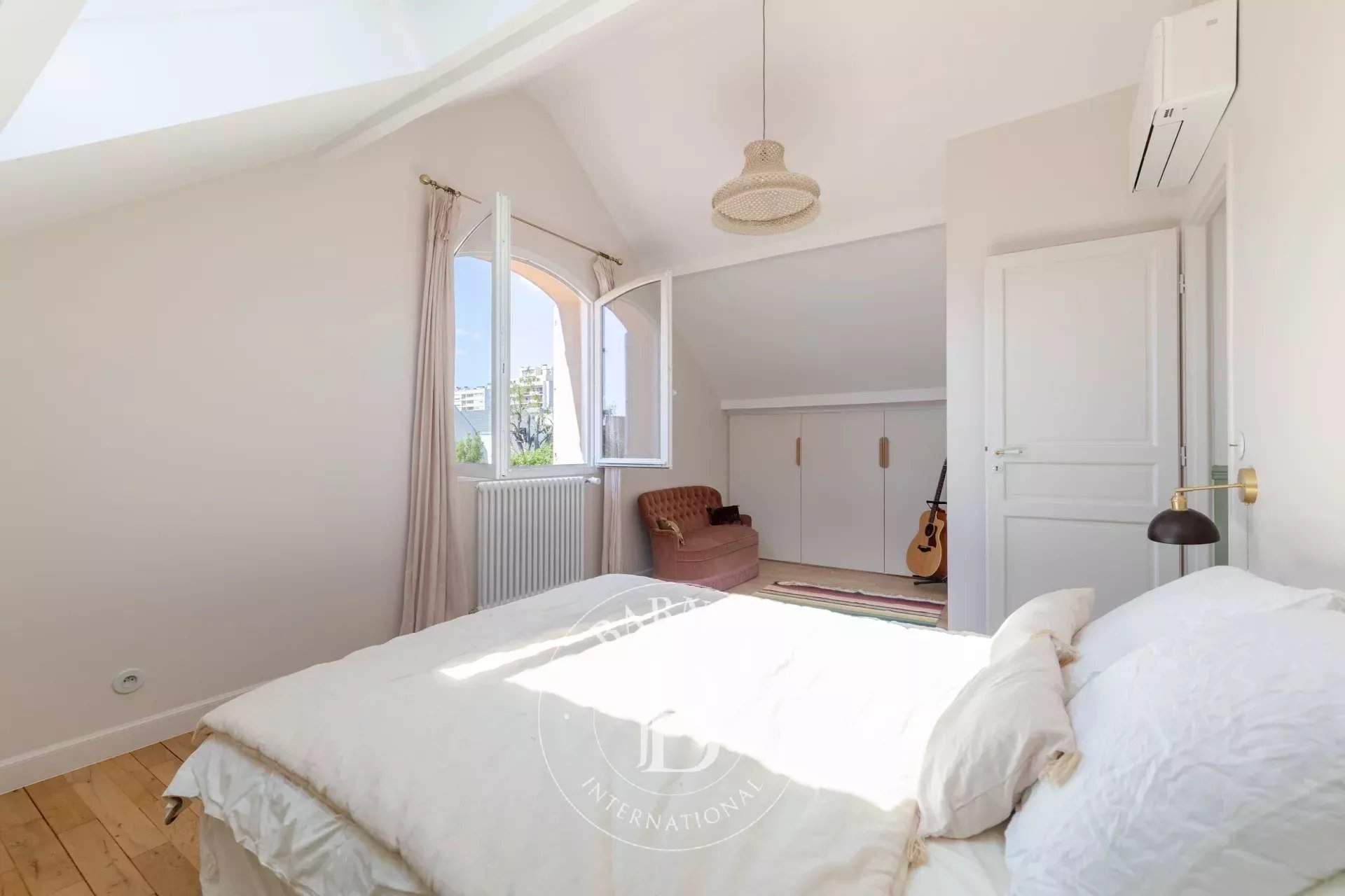 Antony  - House 4 Bedrooms - picture 17