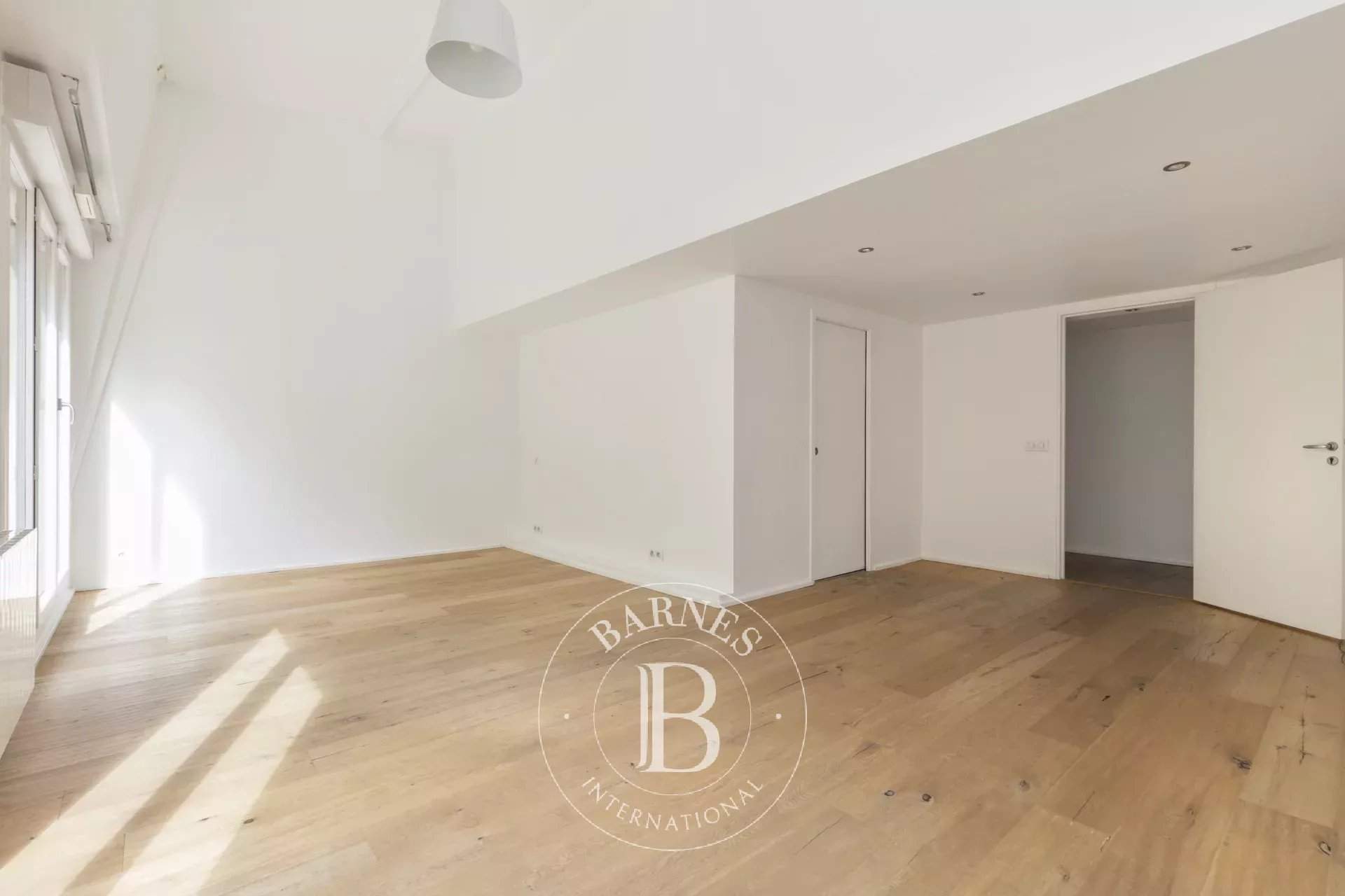 Saint-Cloud  - Appartement 5 Pièces 4 Chambres - picture 9
