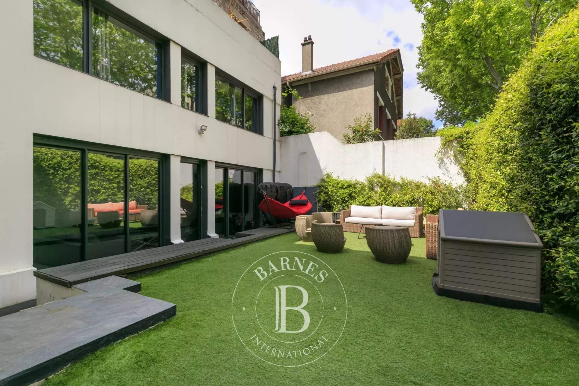 Issy-les-Moulineaux  - House 7 Bedrooms - picture 1