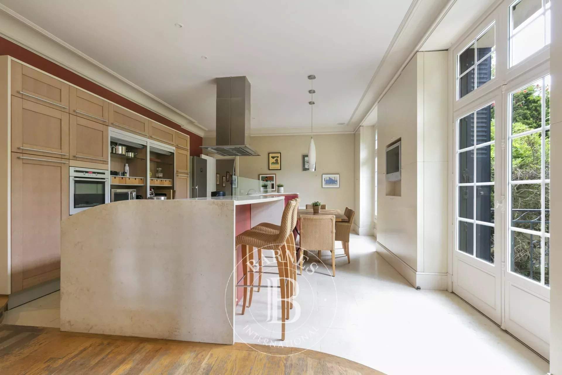 Garches  - House 5 Bedrooms - picture 11