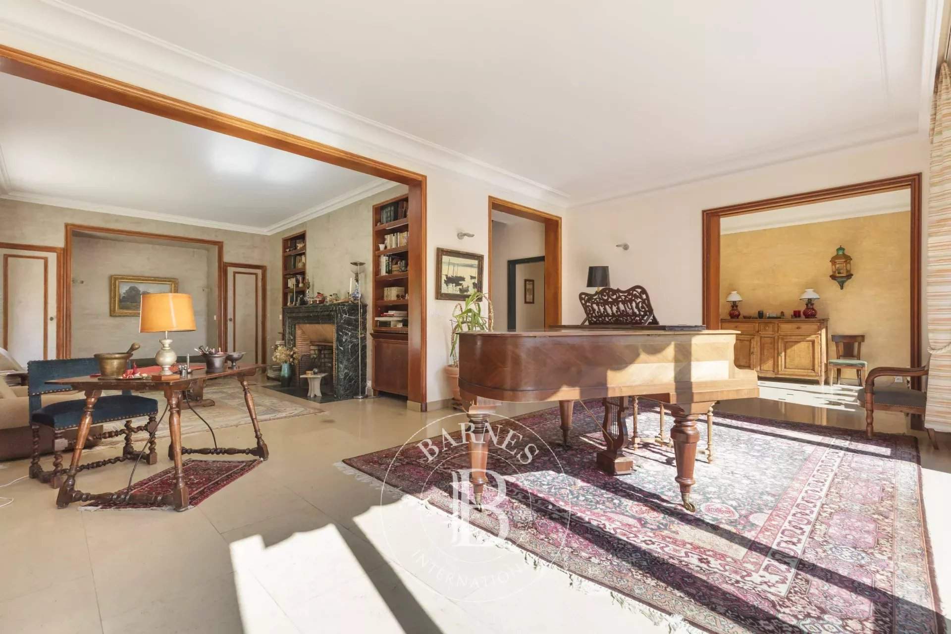 Saint-Cloud  - House 5 Bedrooms - picture 2