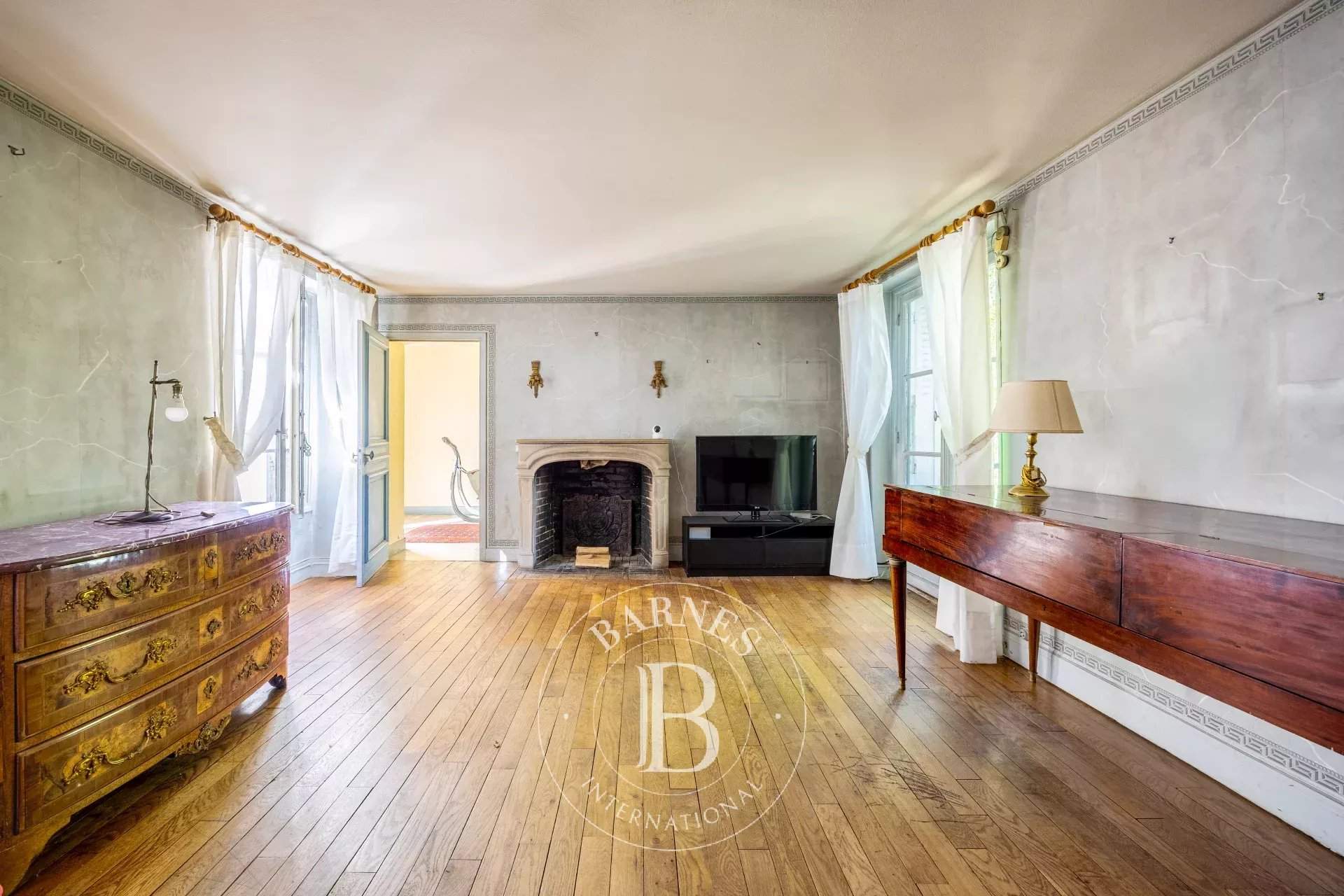 Marnes-la-Coquette  - Maison de village 10 Pi&egrave;ces 6 Chambres - picture 9