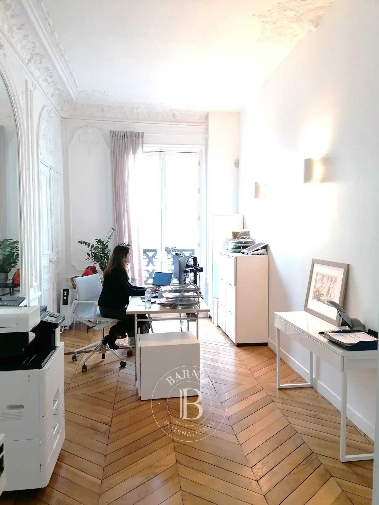 Paris  - Offices 