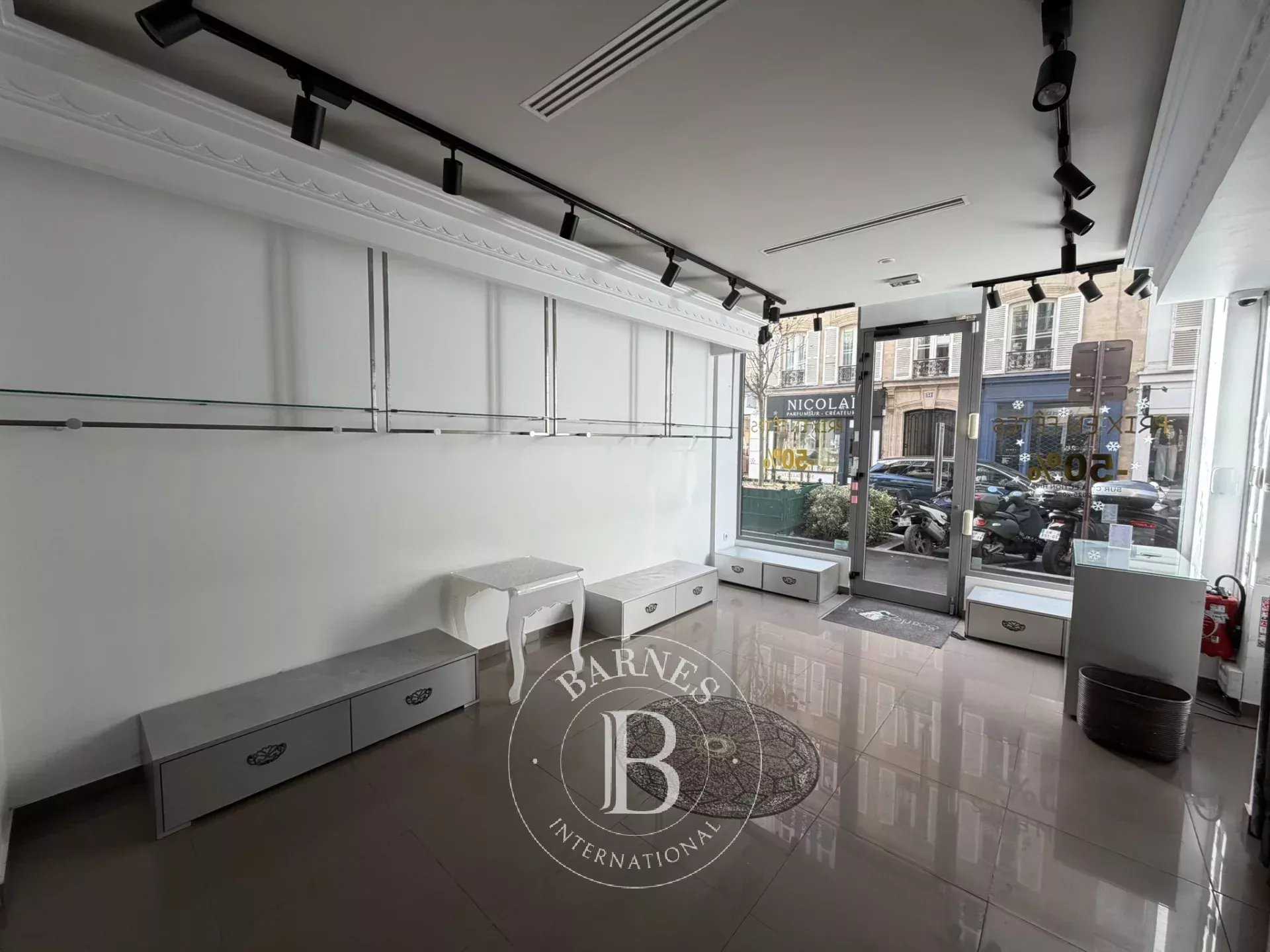 Neuilly-sur-Seine  - Local commercial 