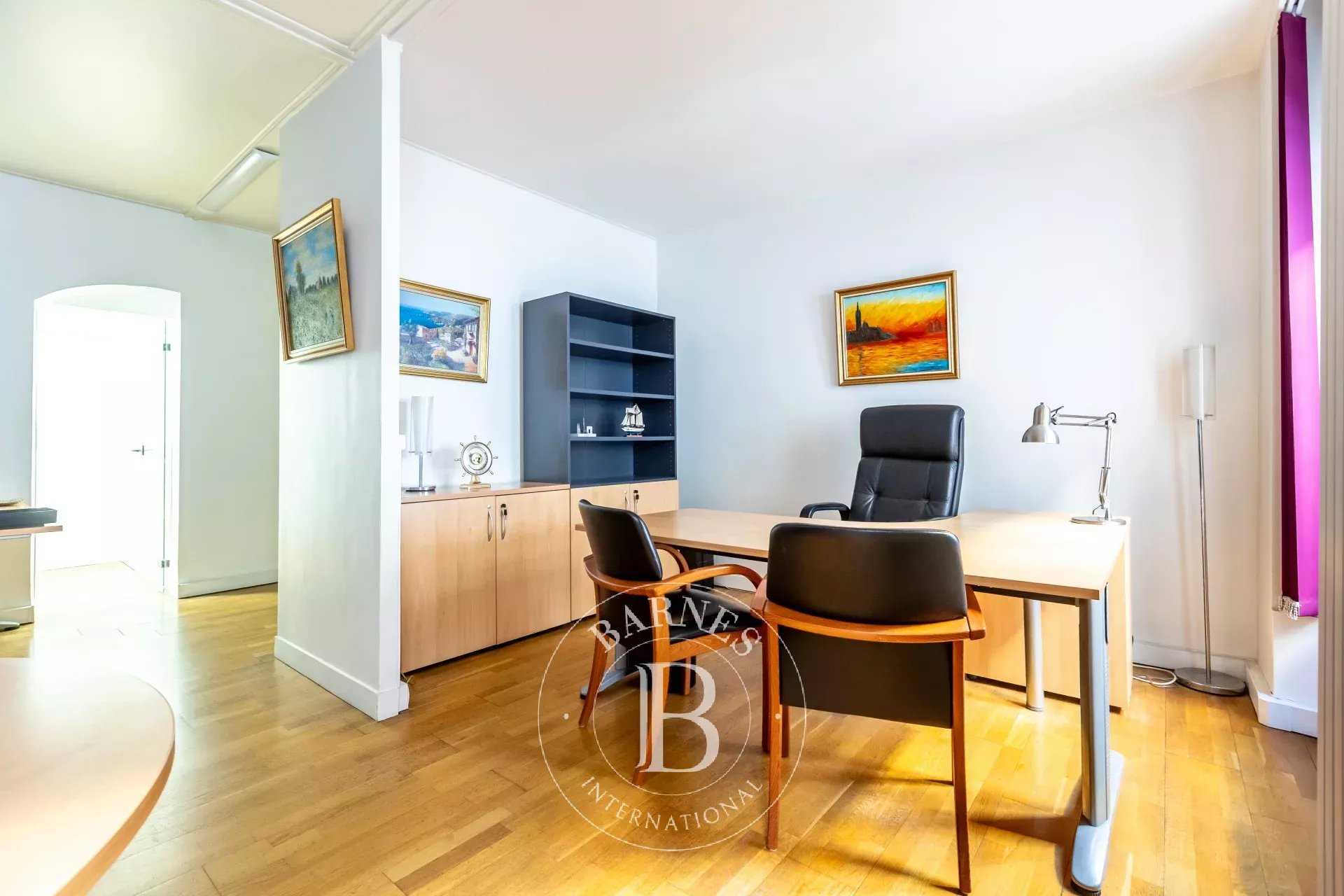 Appartement Paris 75008  -  ref 86938506 (picture 3)