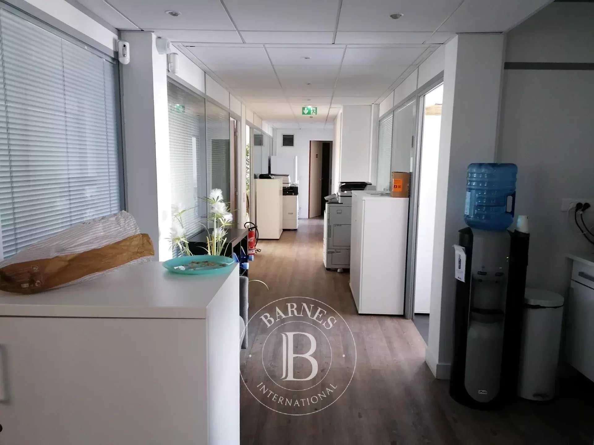 Bureaux Paris 75016  -  ref 83140737 (picture 3)