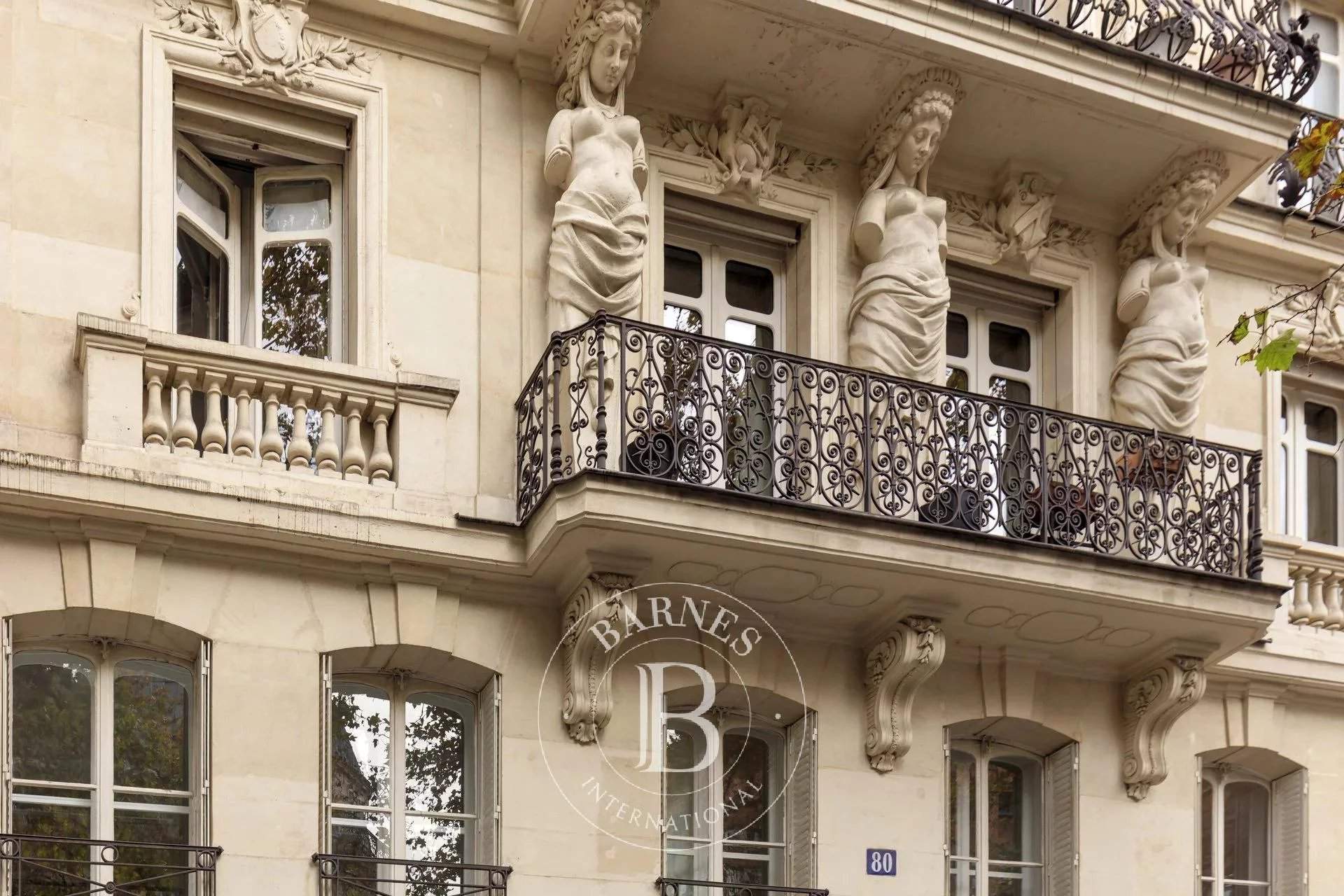 Paris  - Apartment  - picture 2