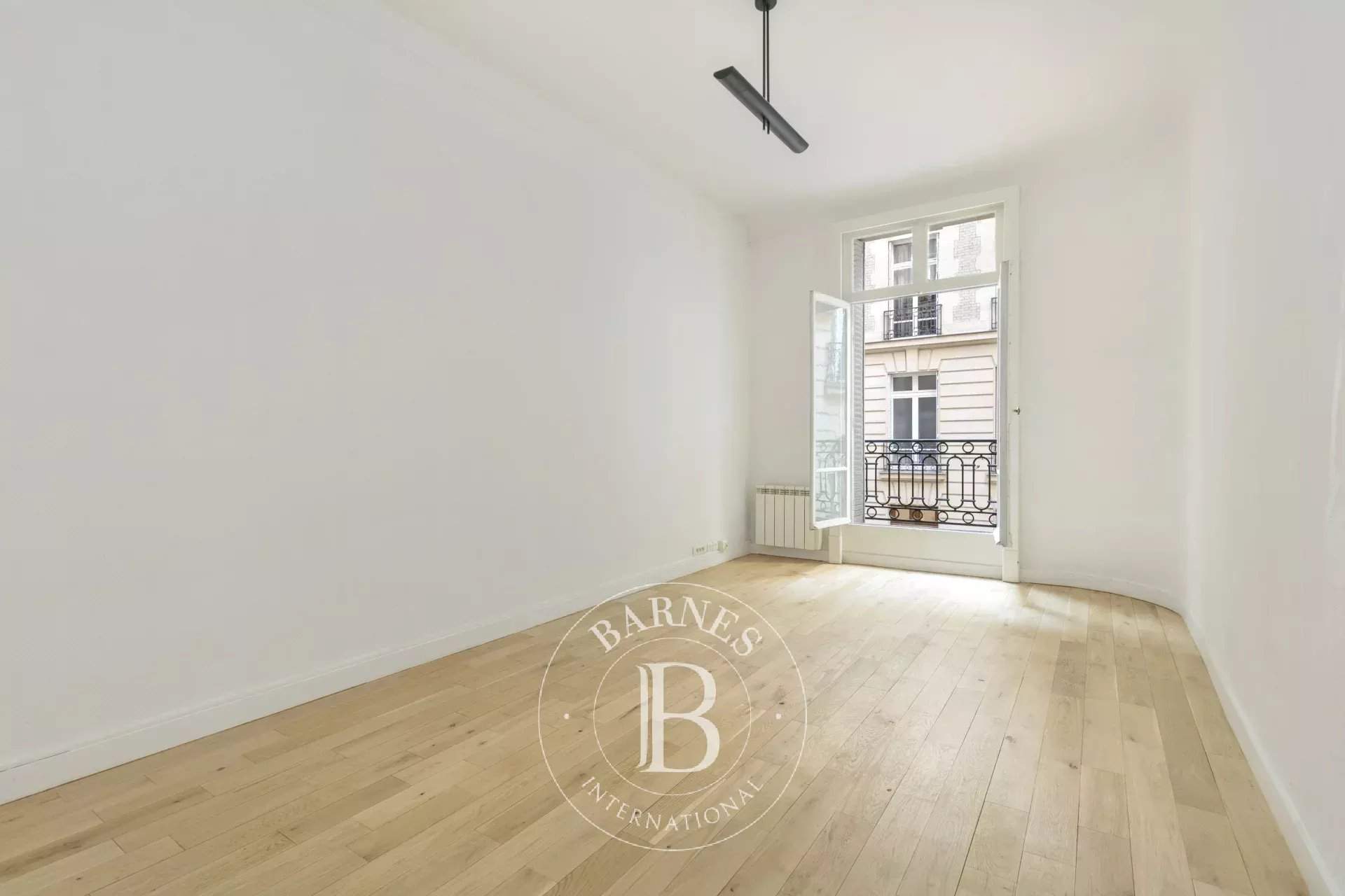 Paris  - Offices  - picture 11