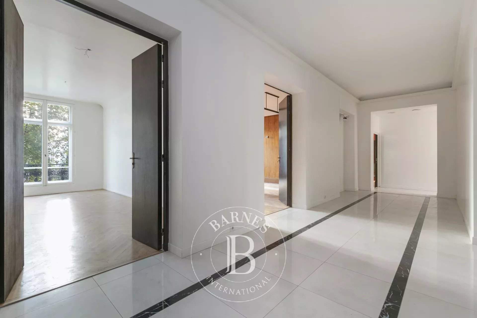 Paris  - Offices  - picture 1