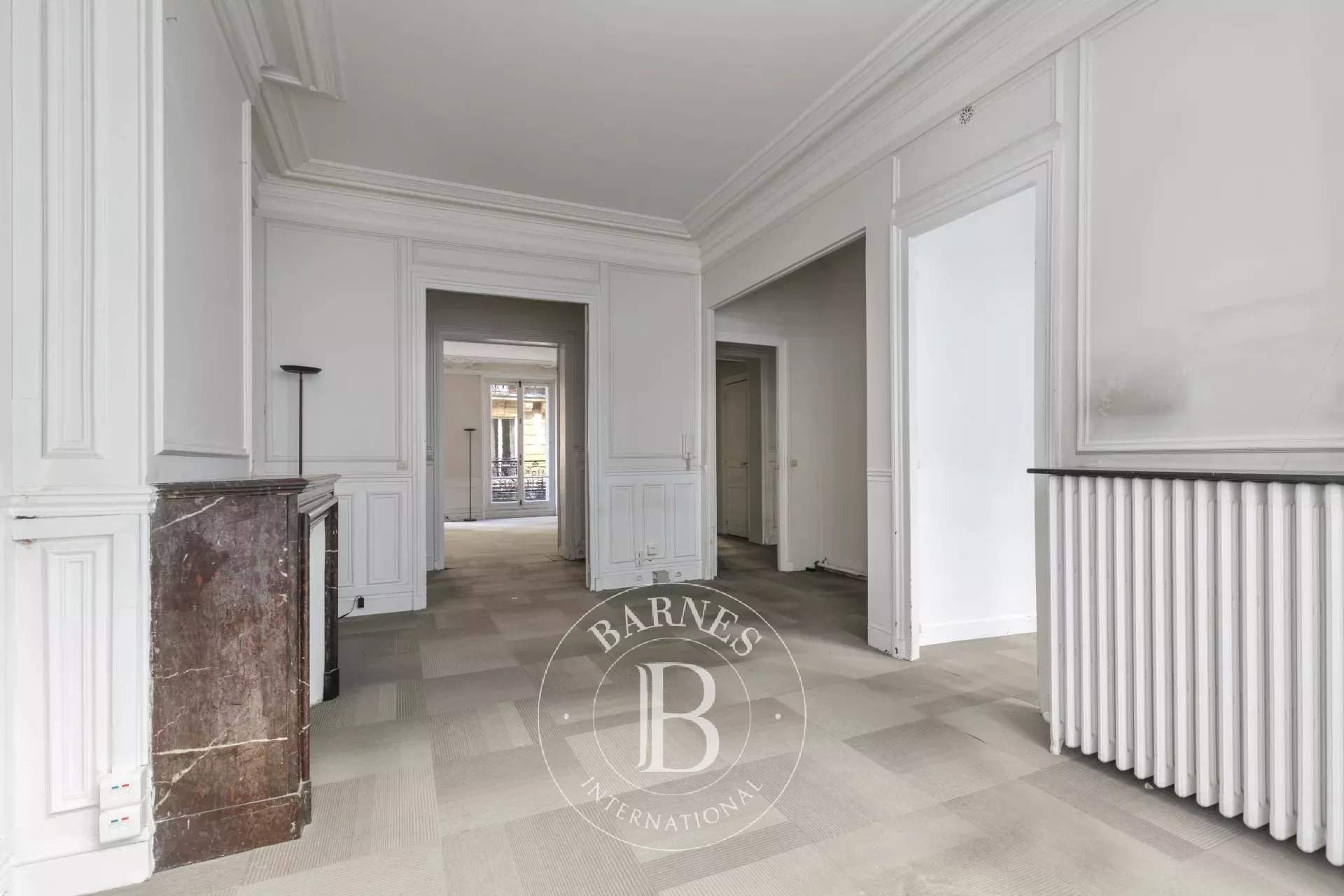 Paris  - Offices  - picture 1