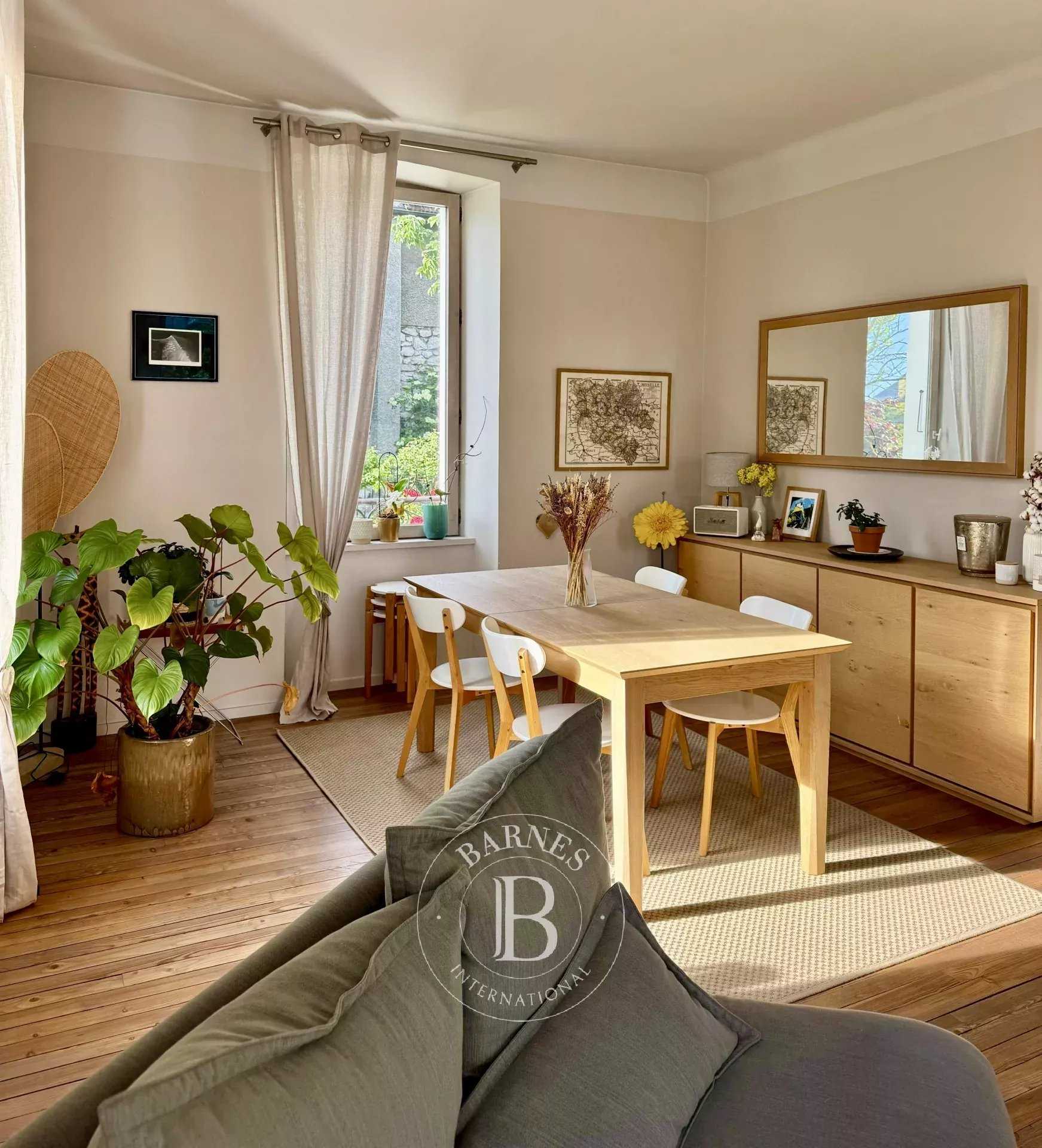 Sallanches  - Maison 9 Pi&egrave;ces 4 Chambres