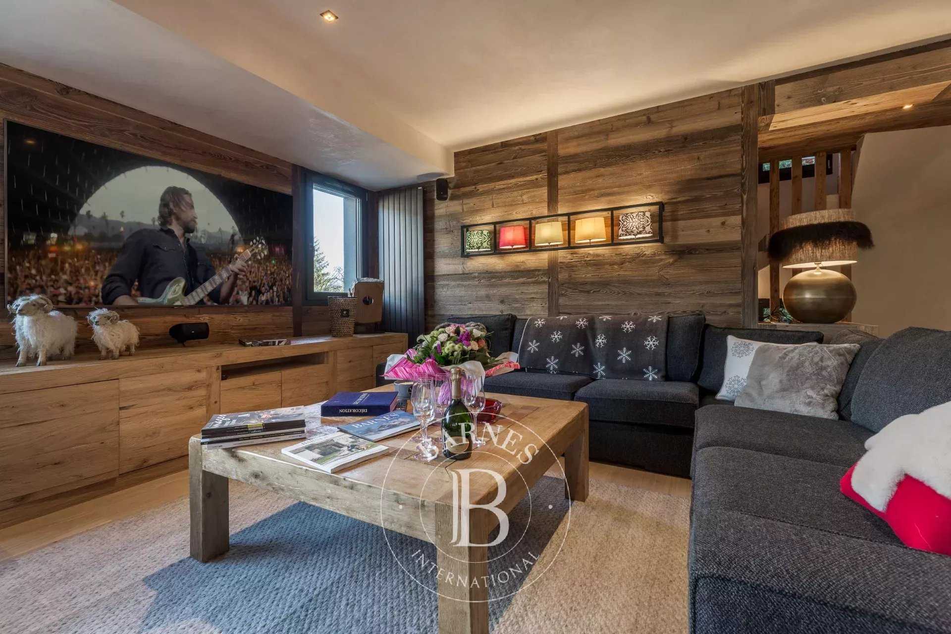 Chalet Megève  -  ref 82915448 (picture 2)