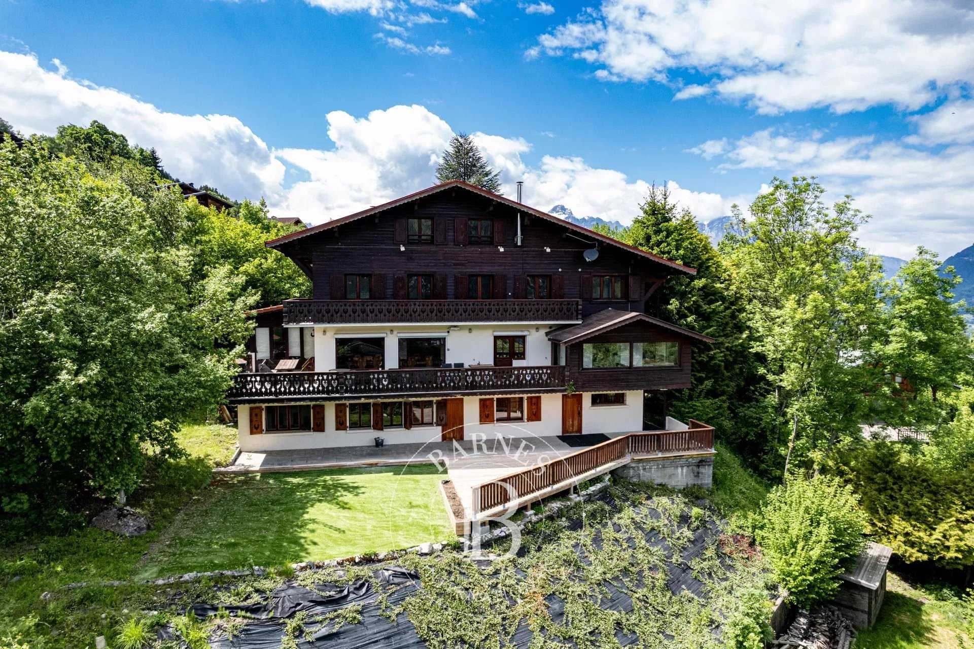 Chalet Saint-Gervais-les-Bains  -  ref 85841566 (picture 1)