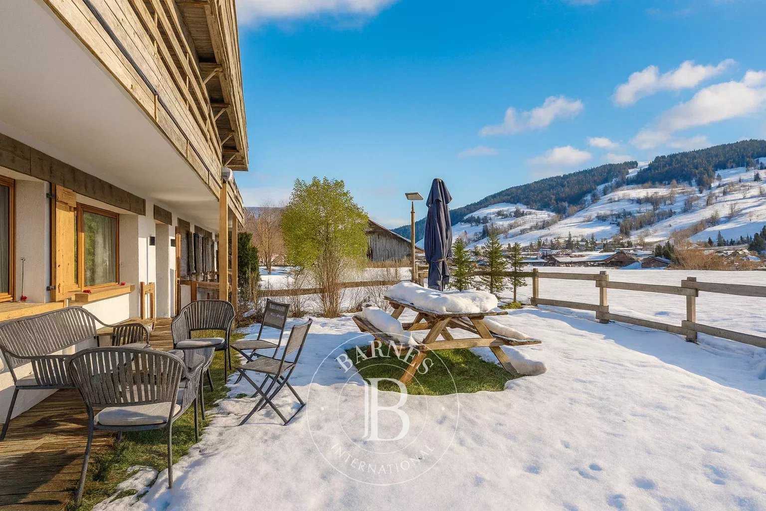 Piso Demi-Quartier  -  ref 86515844 (picture 1)