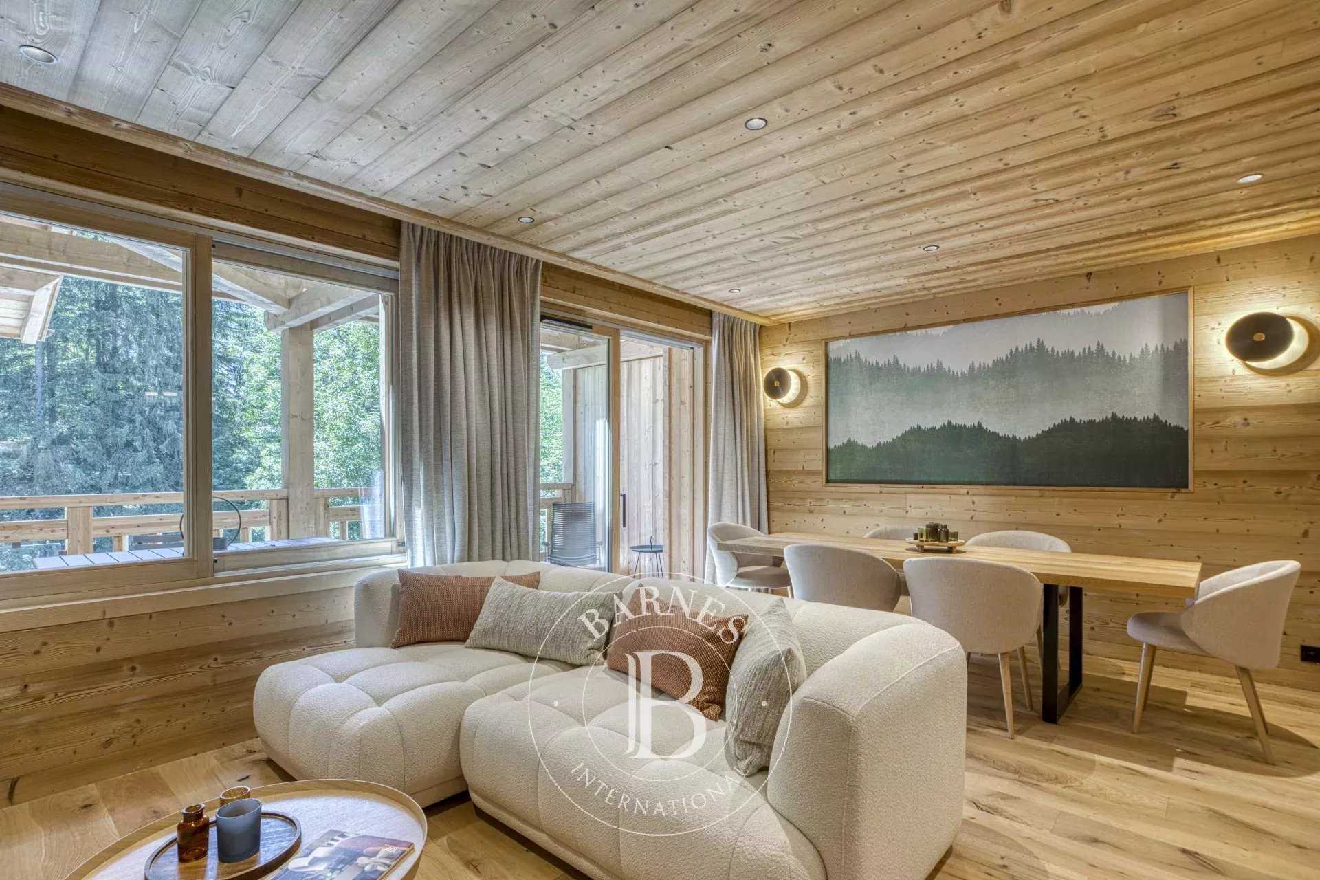 Chalet Le Grand-Bornand  -  ref 83141279 (picture 1)