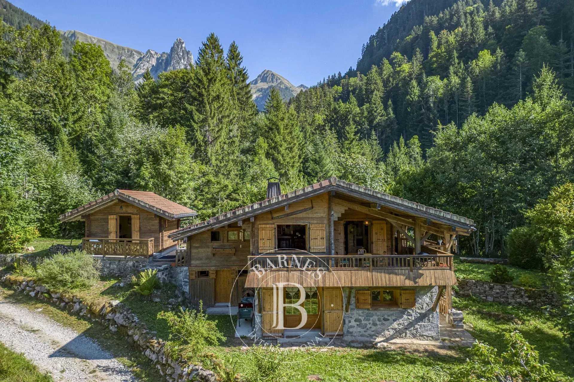 Chalet Manigod  -  ref 86178479 (picture 1)