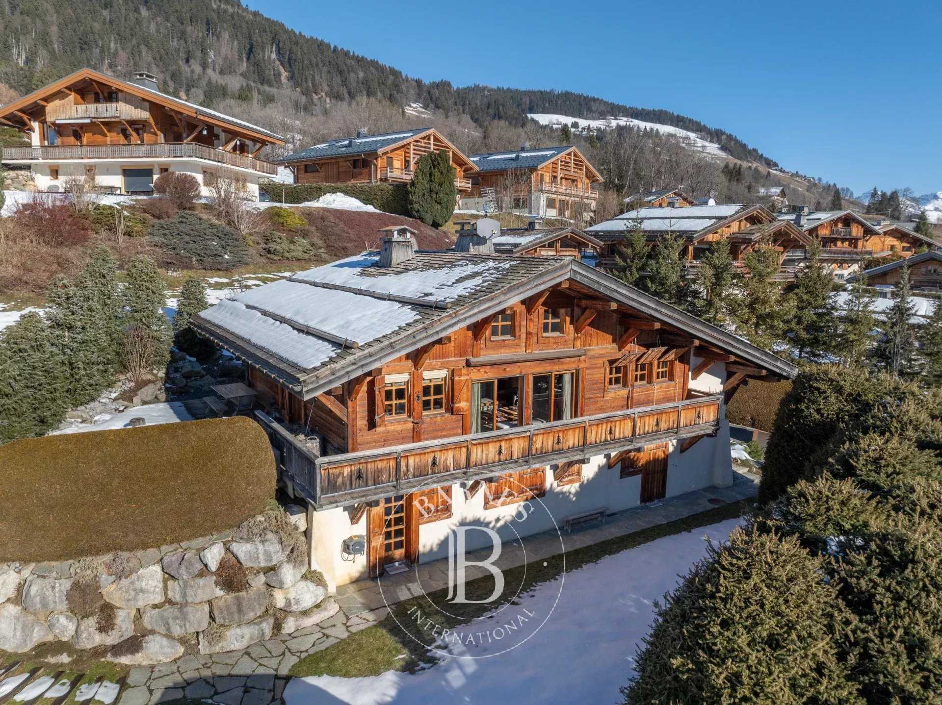 Chalet Megève  -  ref 85614559 (picture 1)