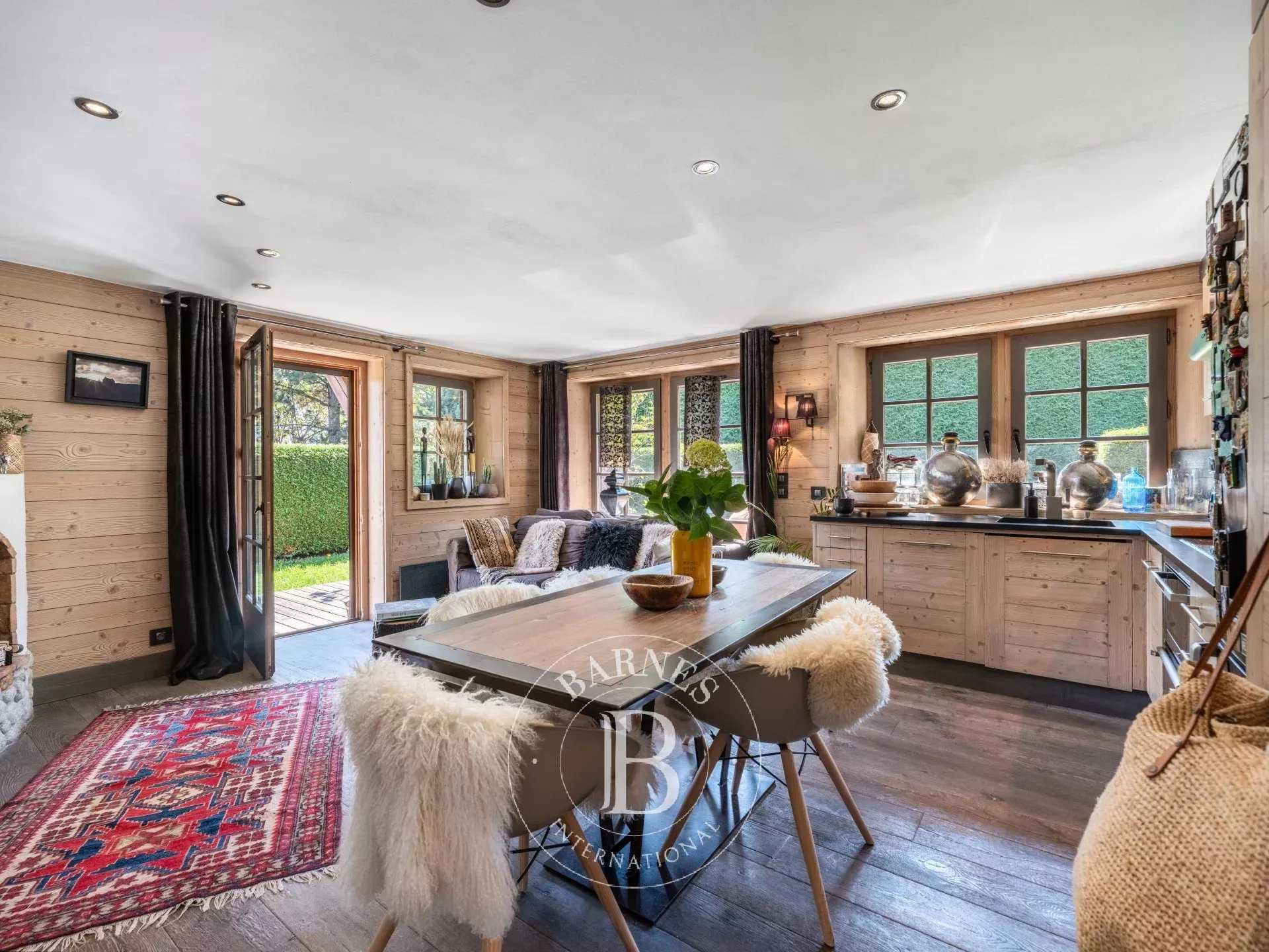 Appartement Demi-Quartier  -  ref 86350375 (picture 2)