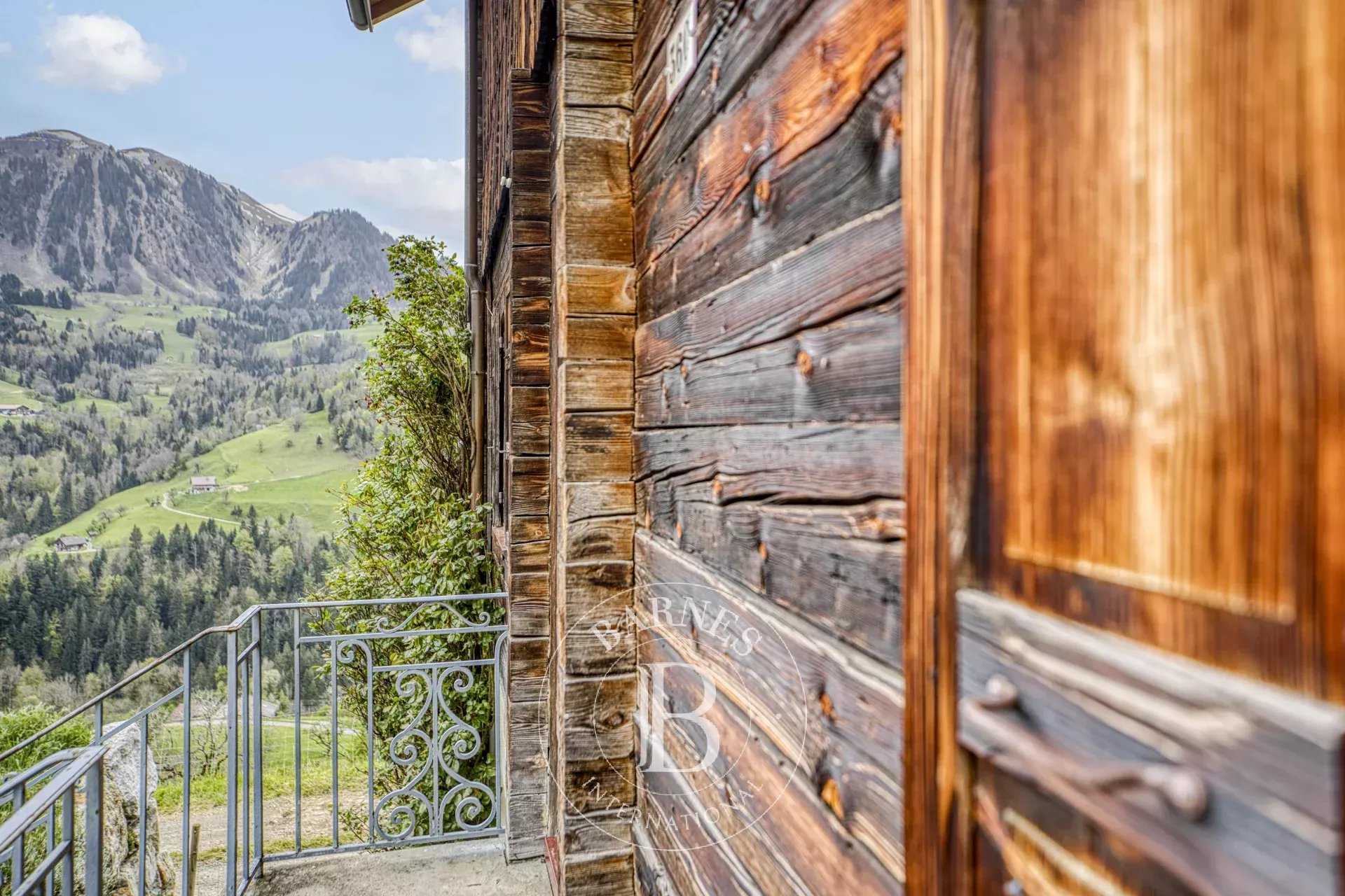 Chalet Manigod  -  ref 84674285 (picture 1)