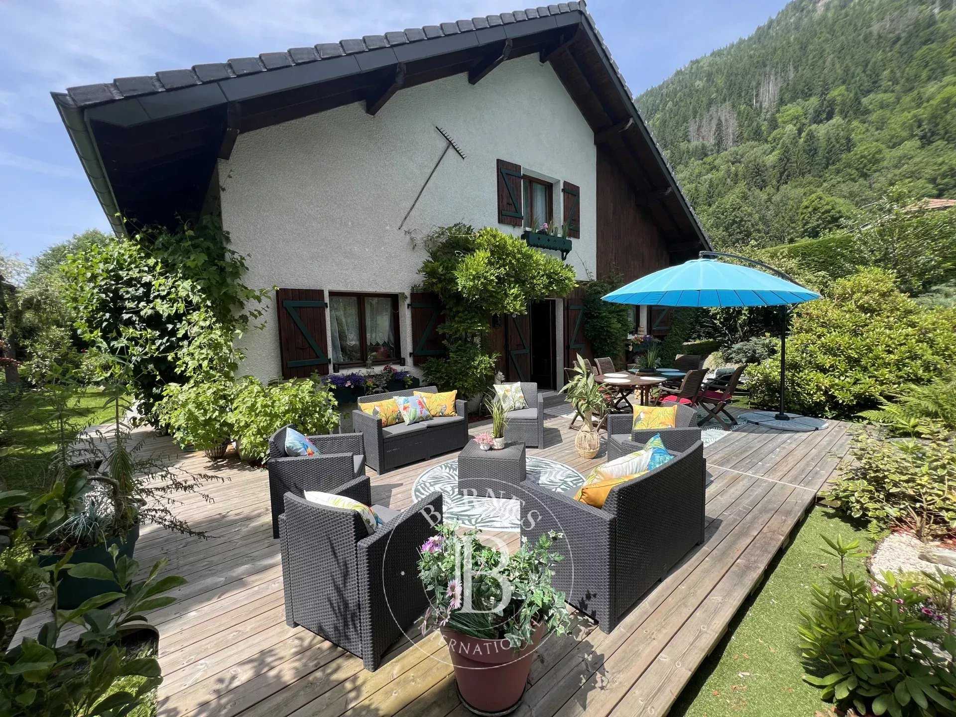 Chalet Saint-Gervais-les-Bains  -  ref 85999585 (picture 1)