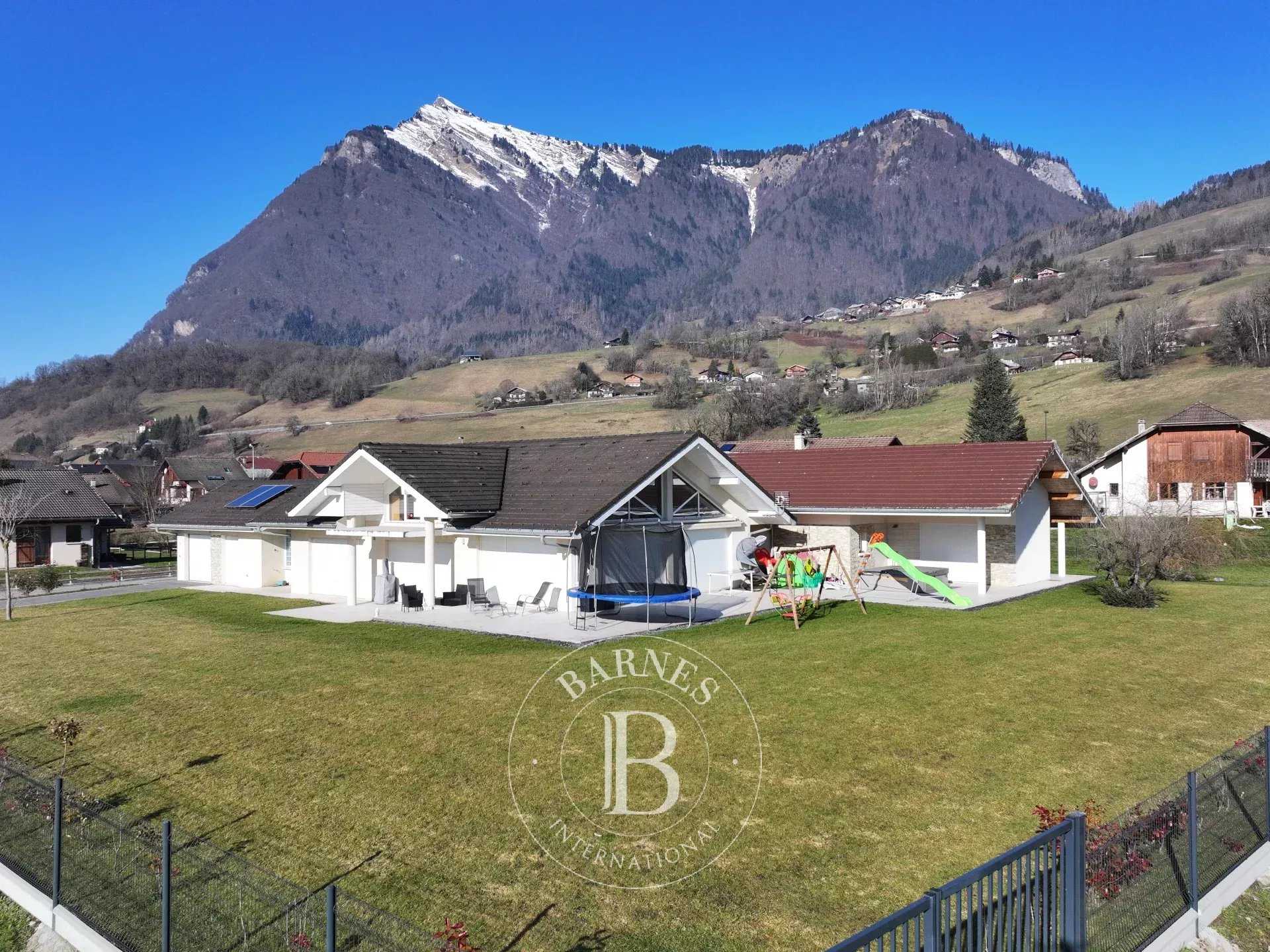 Maison Taninges  -  ref 85645607 (picture 1)
