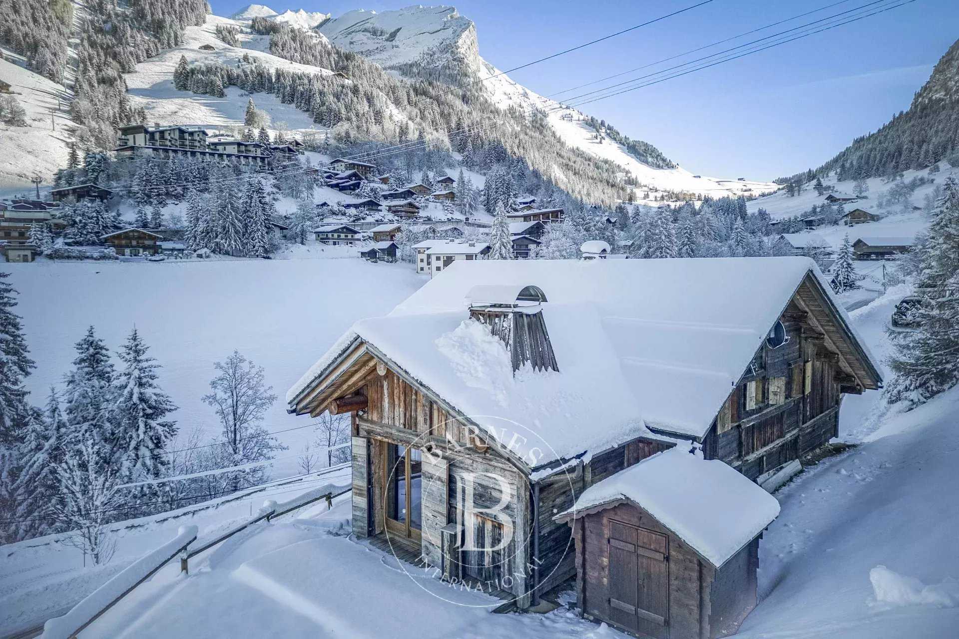 Chalet La Clusaz  -  ref 83276068 (picture 1)