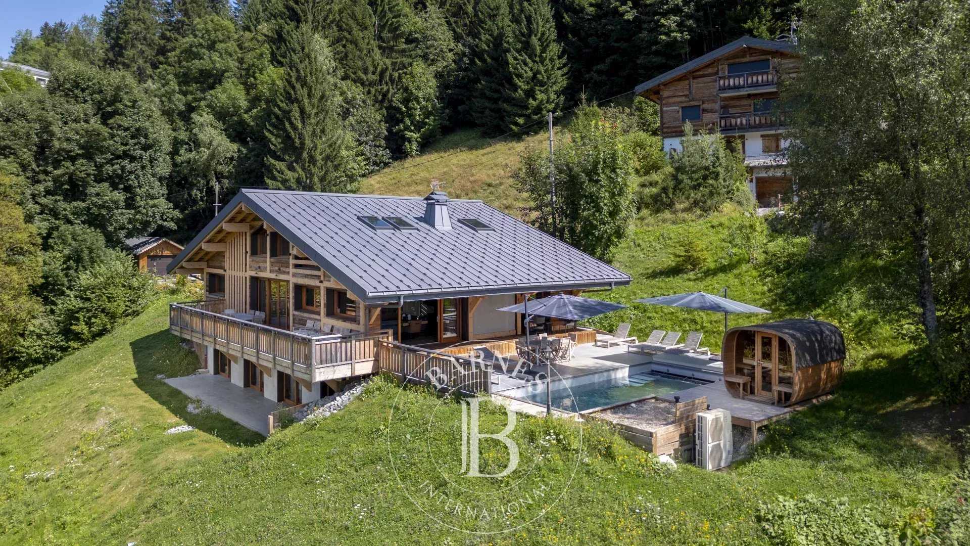 Chalet Megève  -  ref 85161688 (picture 1)