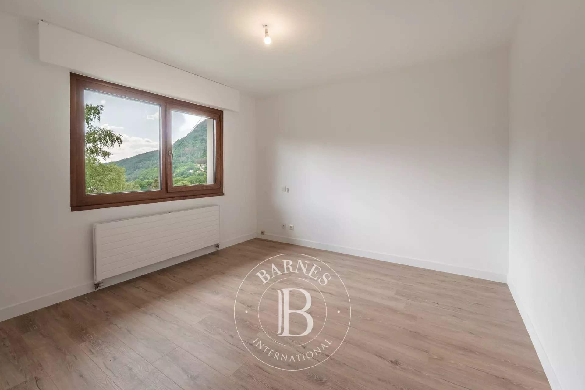 Marignier  - Maison 7 Pi&egrave;ces 5 Chambres - picture 9