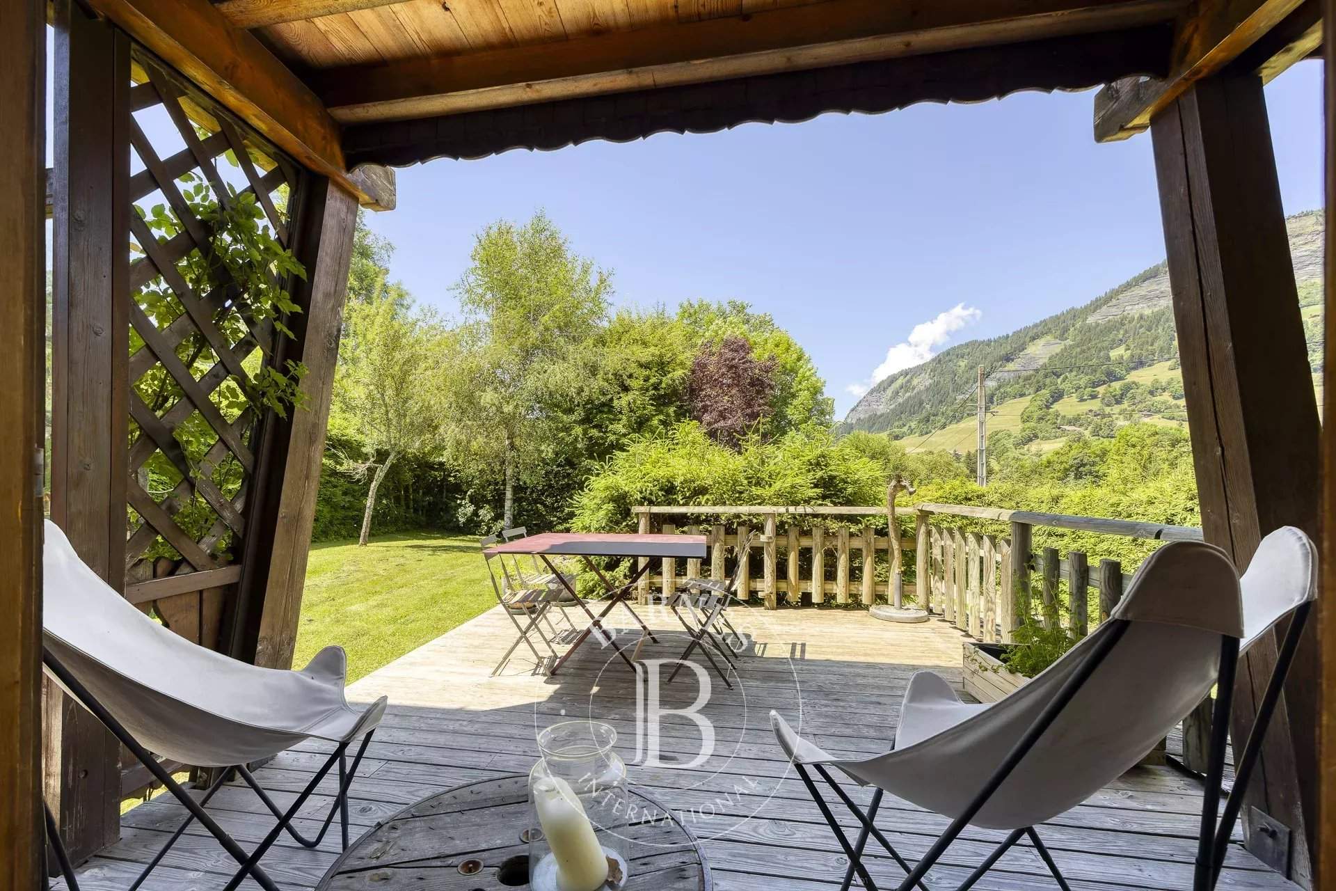Praz-sur-Arly  - Chalet 8 Pièces 4 Chambres - picture 4