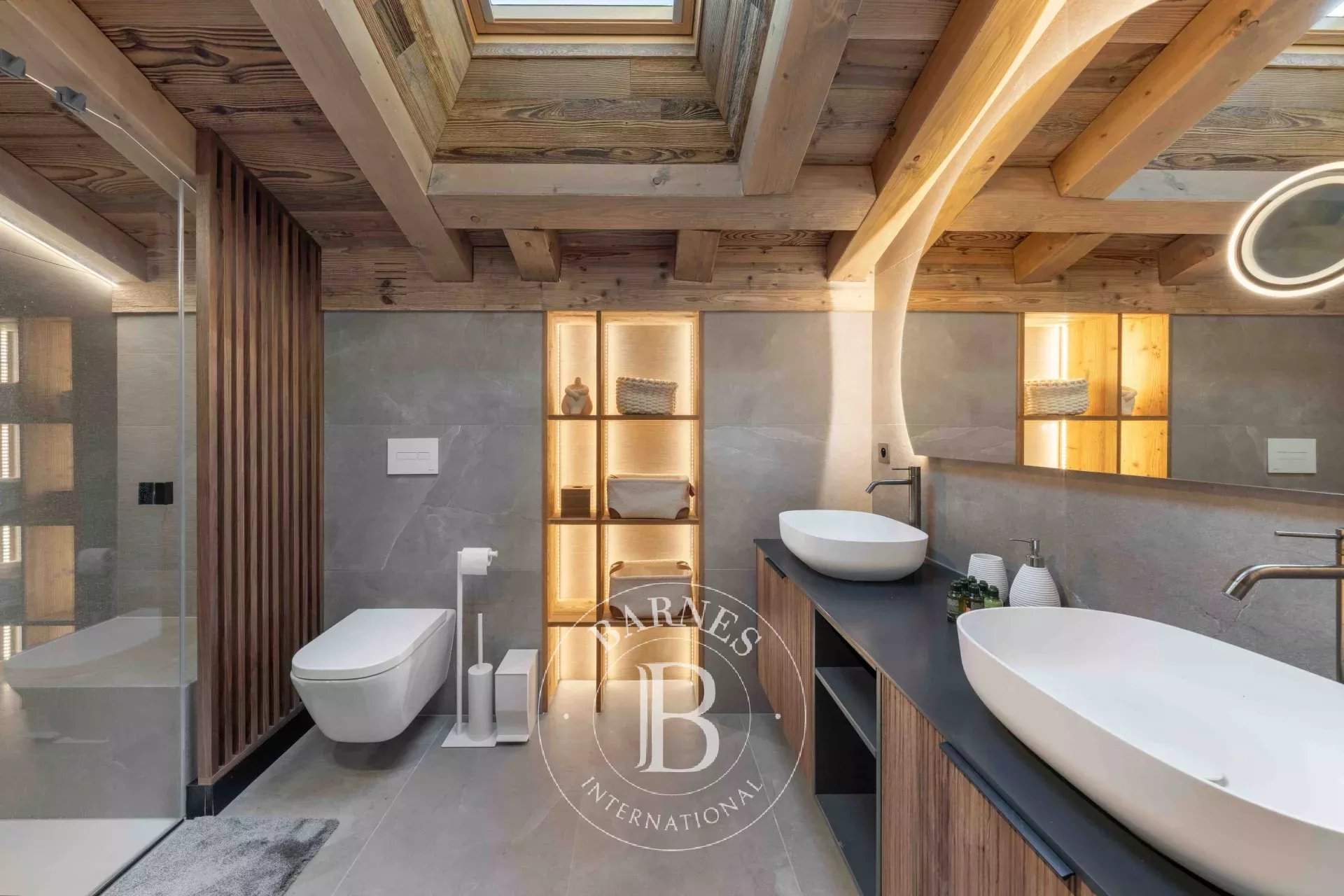 PENTHOUSE NORA picture 8