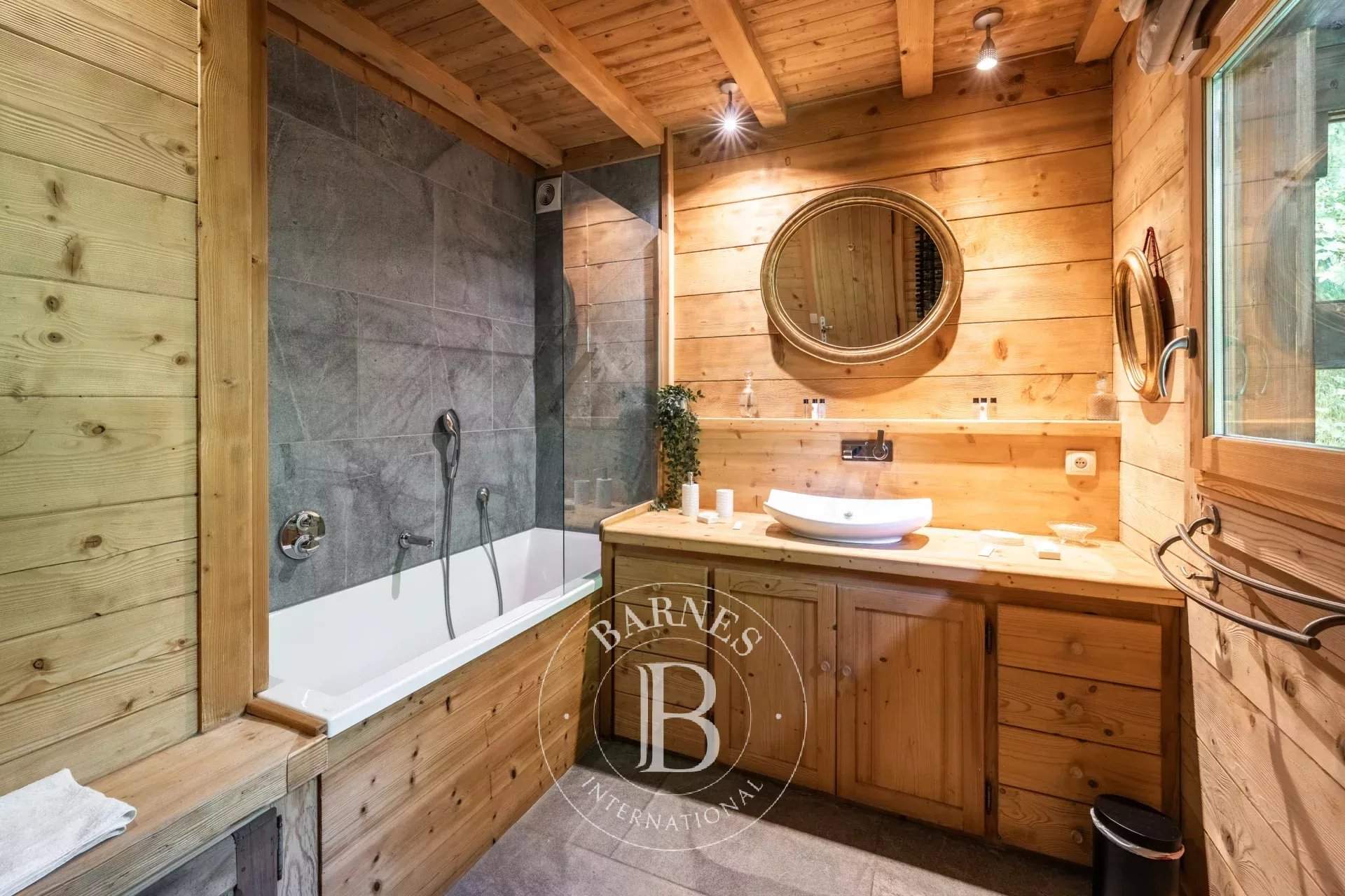 Arâches-la-Frasse  - Chalet 9 Pi&egrave;ces 4 Chambres - picture 13